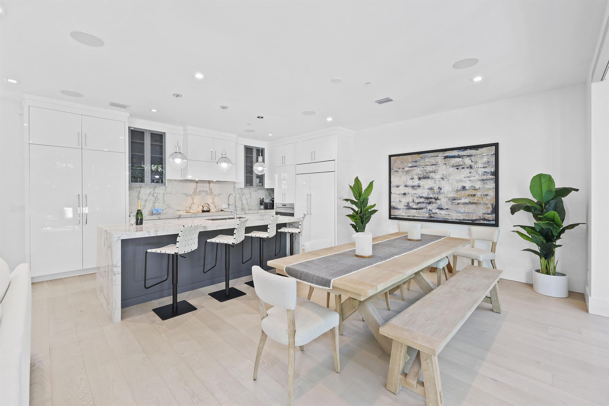 DELRAY TOWN OF - Residential Lease