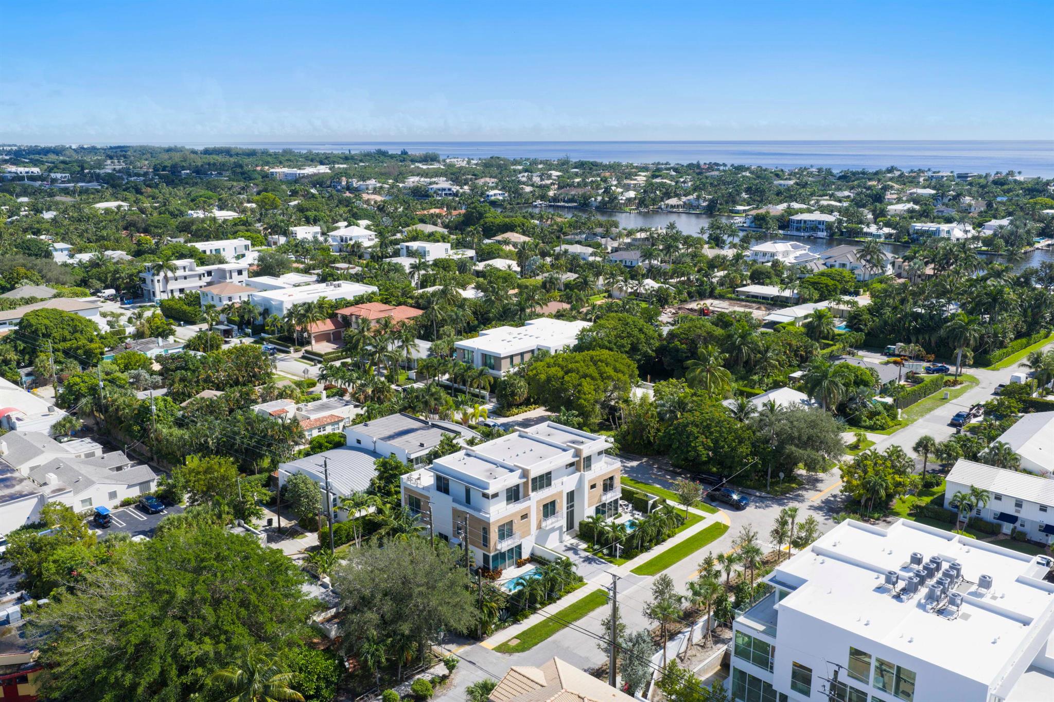 DELRAY TOWN OF - Residential Lease