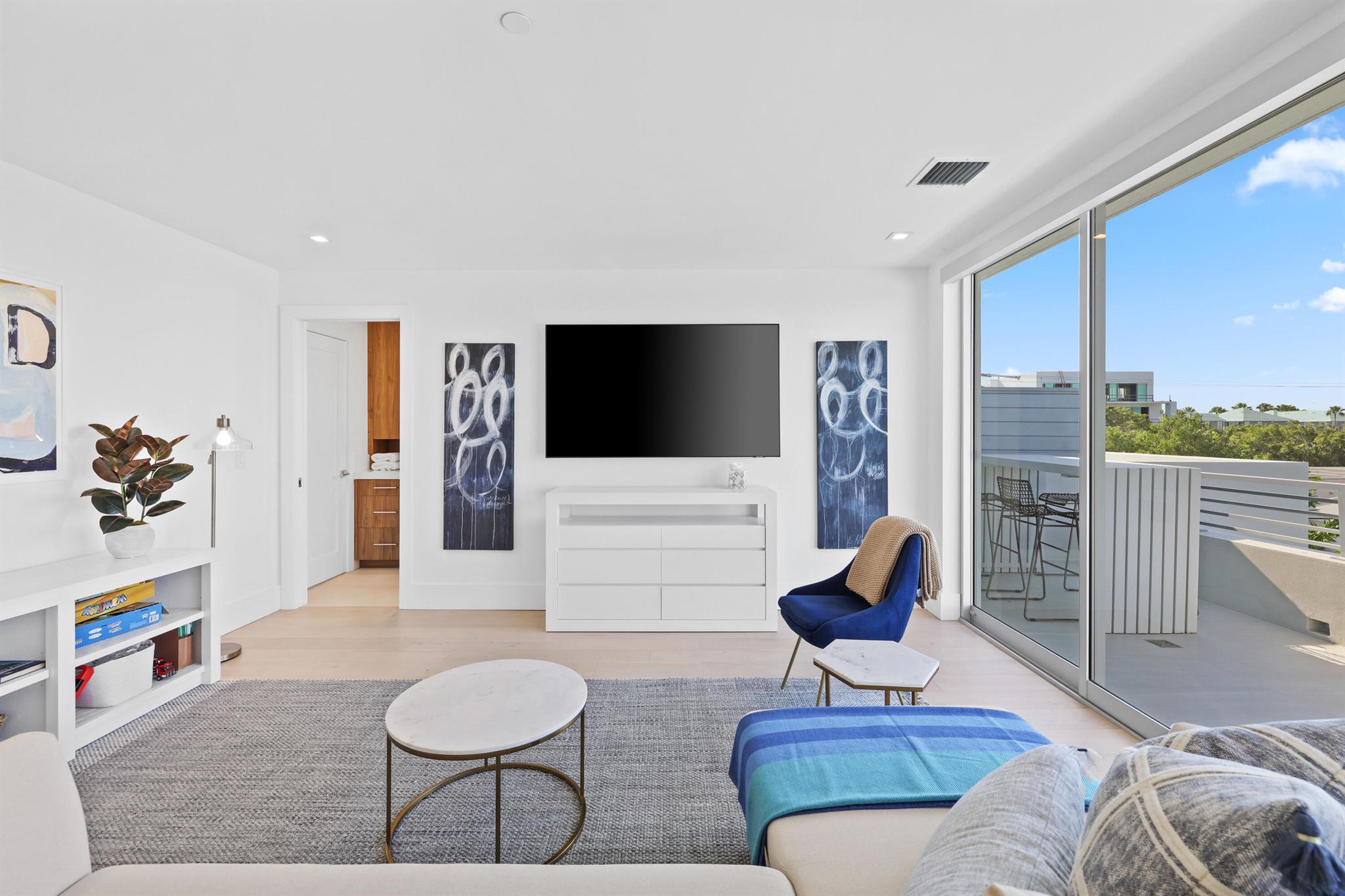 DELRAY TOWN OF - Residential Lease