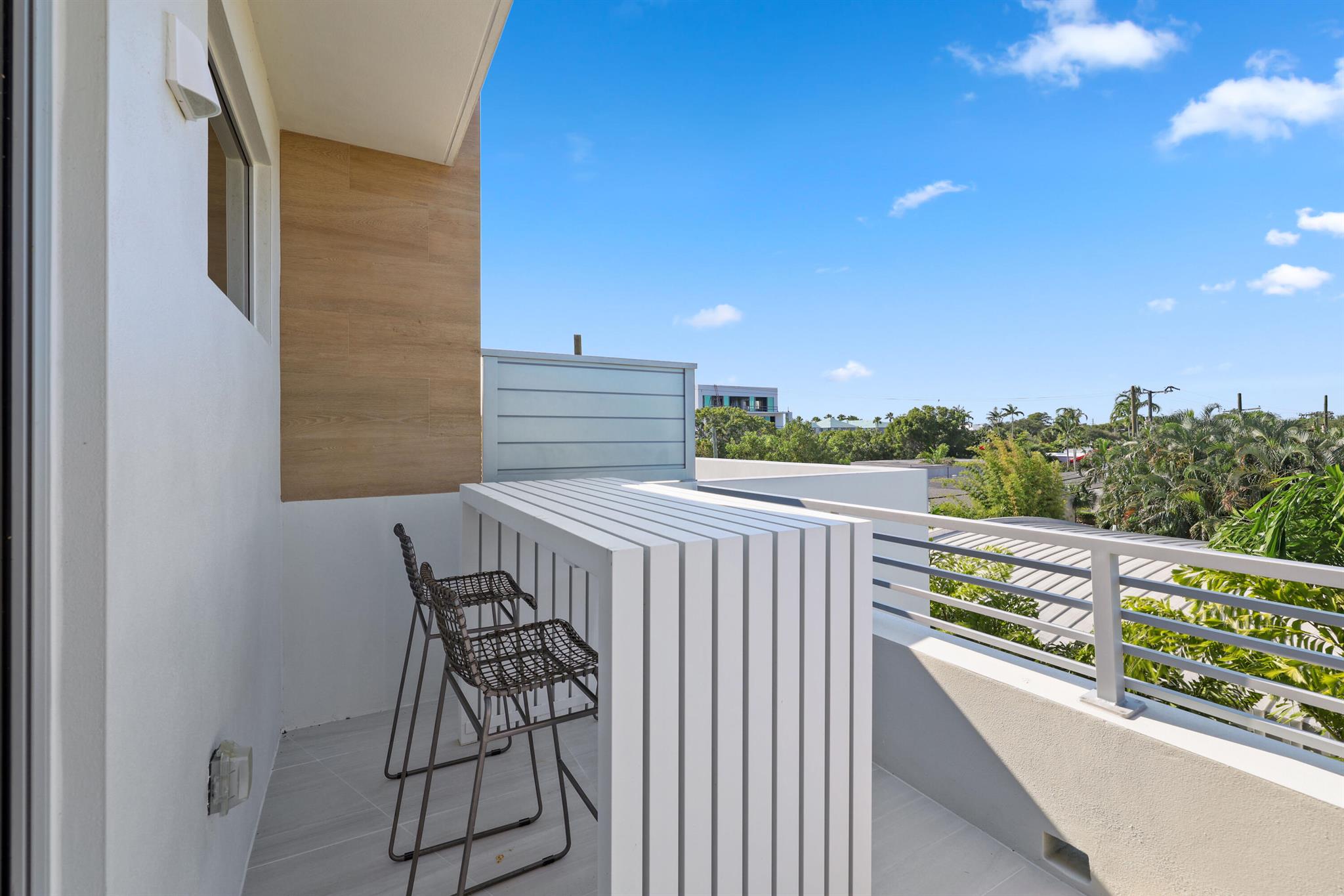 DELRAY TOWN OF - Residential Lease