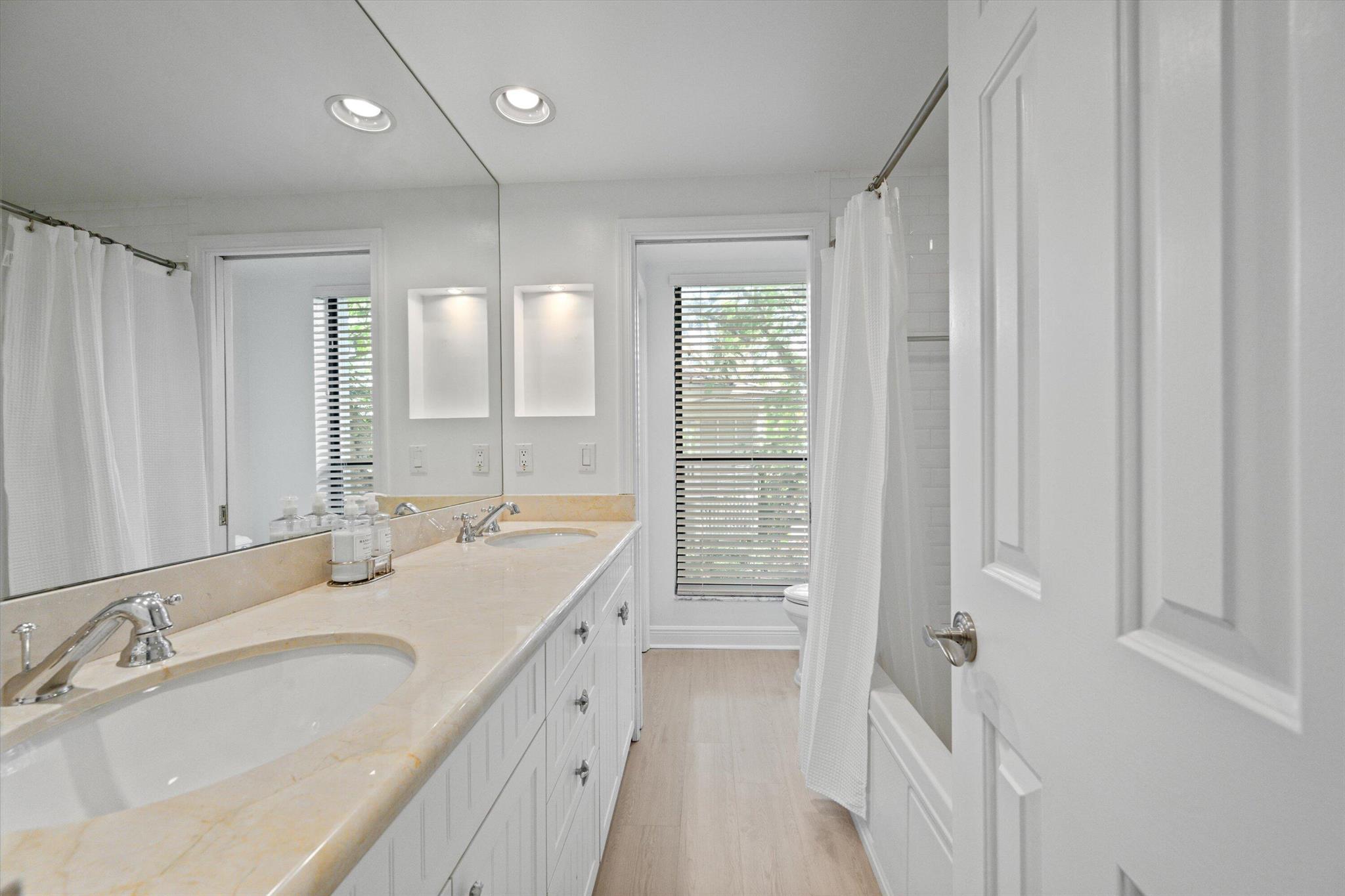 PEBBLEWOOD CONDO - Residential Lease