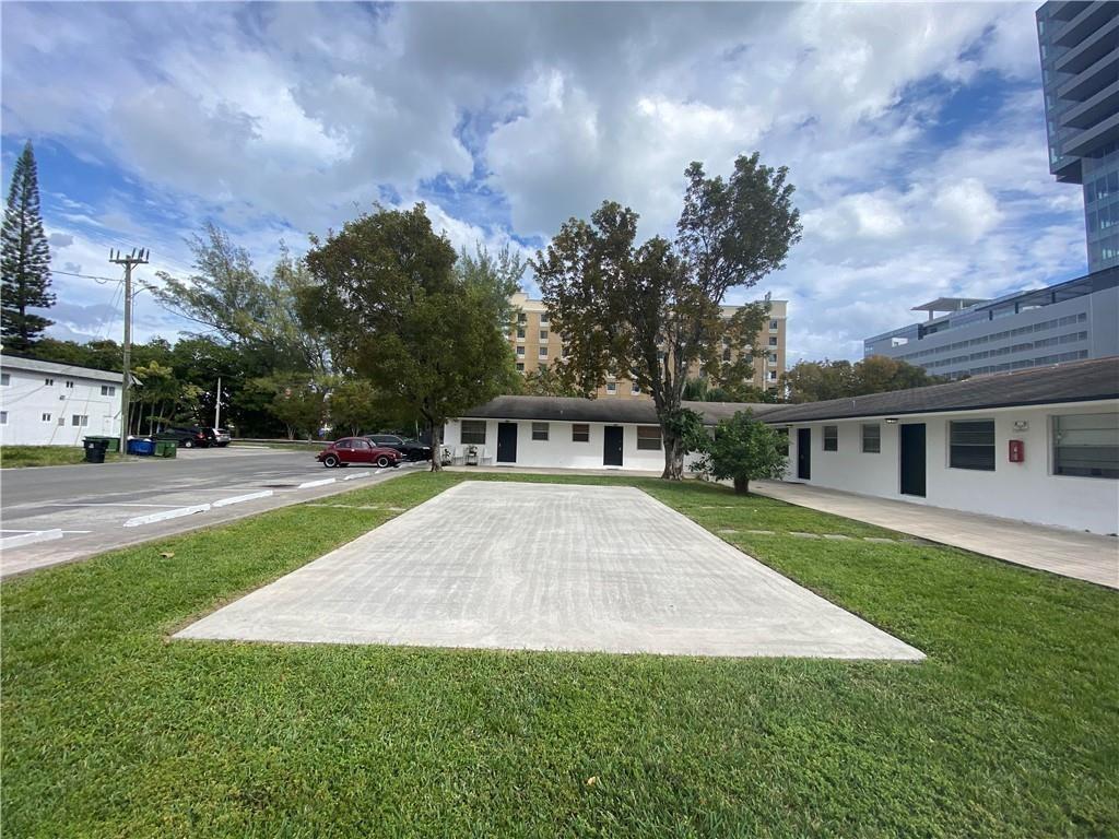 Hallandale Park 5-20 B - Residential Lease