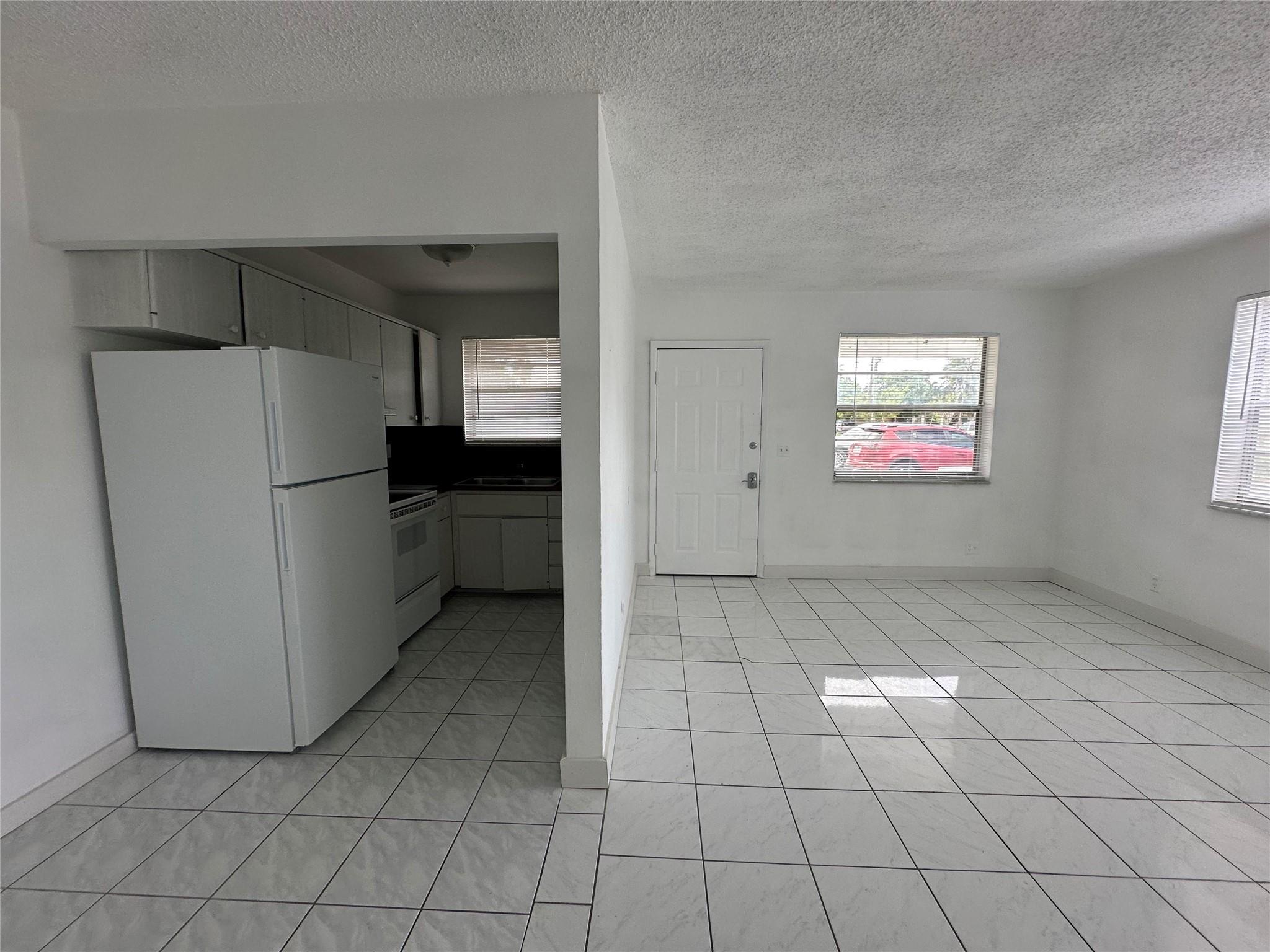 Hallandale Park 5-20 B - Residential Lease