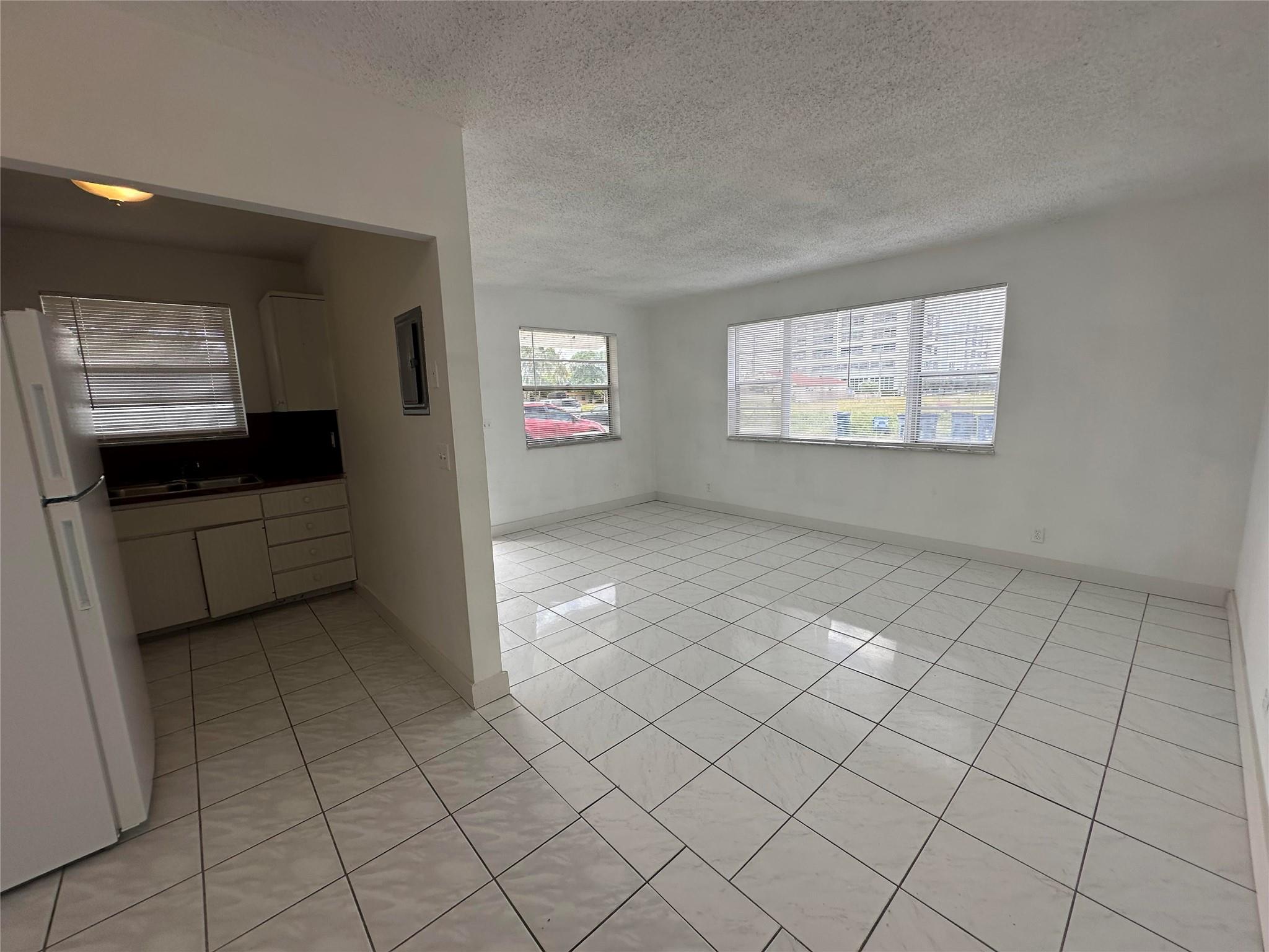Hallandale Park 5-20 B - Residential Lease