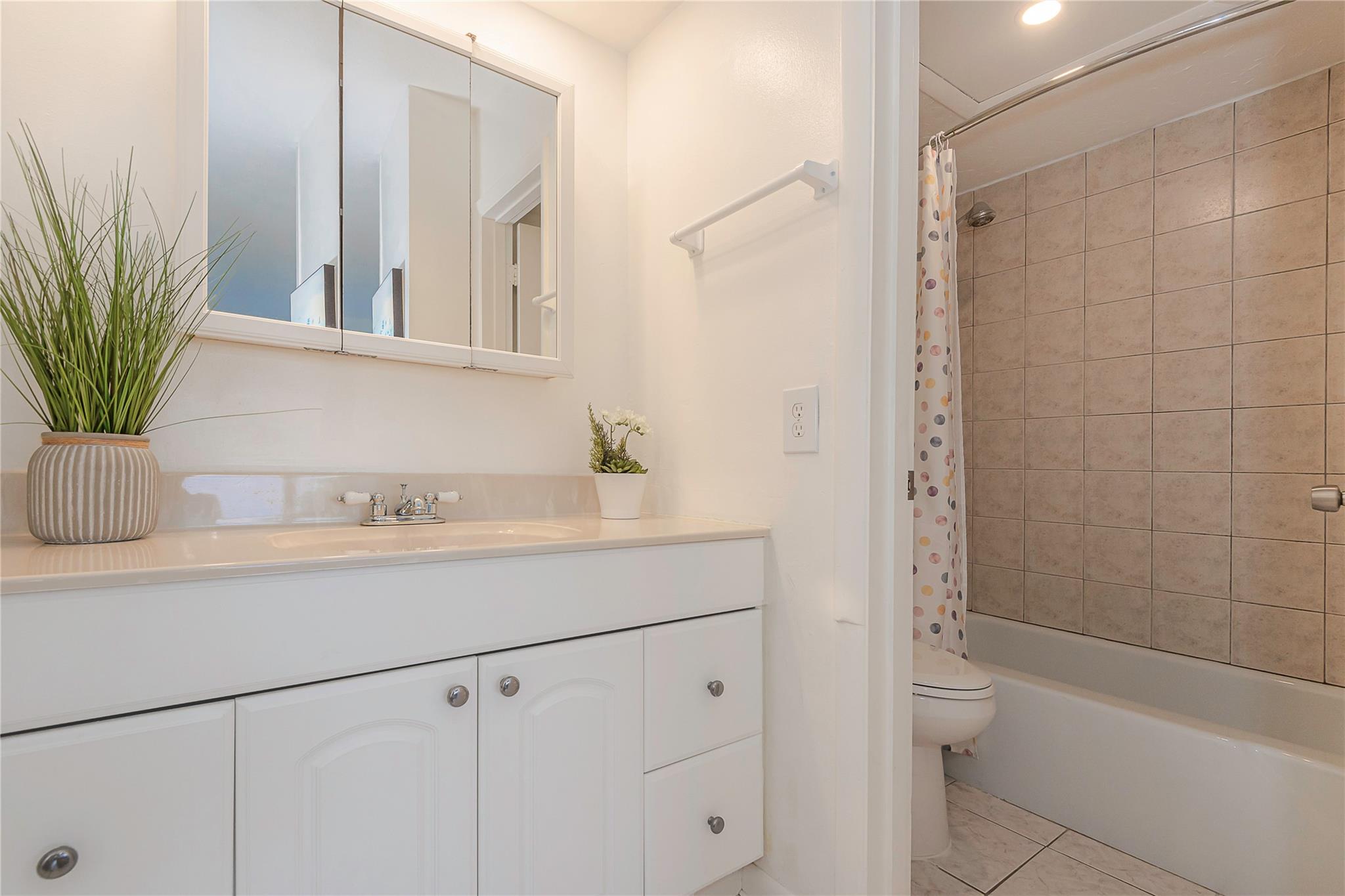 Isle of Paradise - Residential