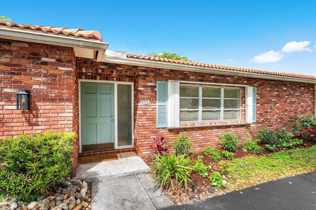 Photo of 931 NW 9th Court, Boca Raton, FL 33486 (MLS # B26011485)