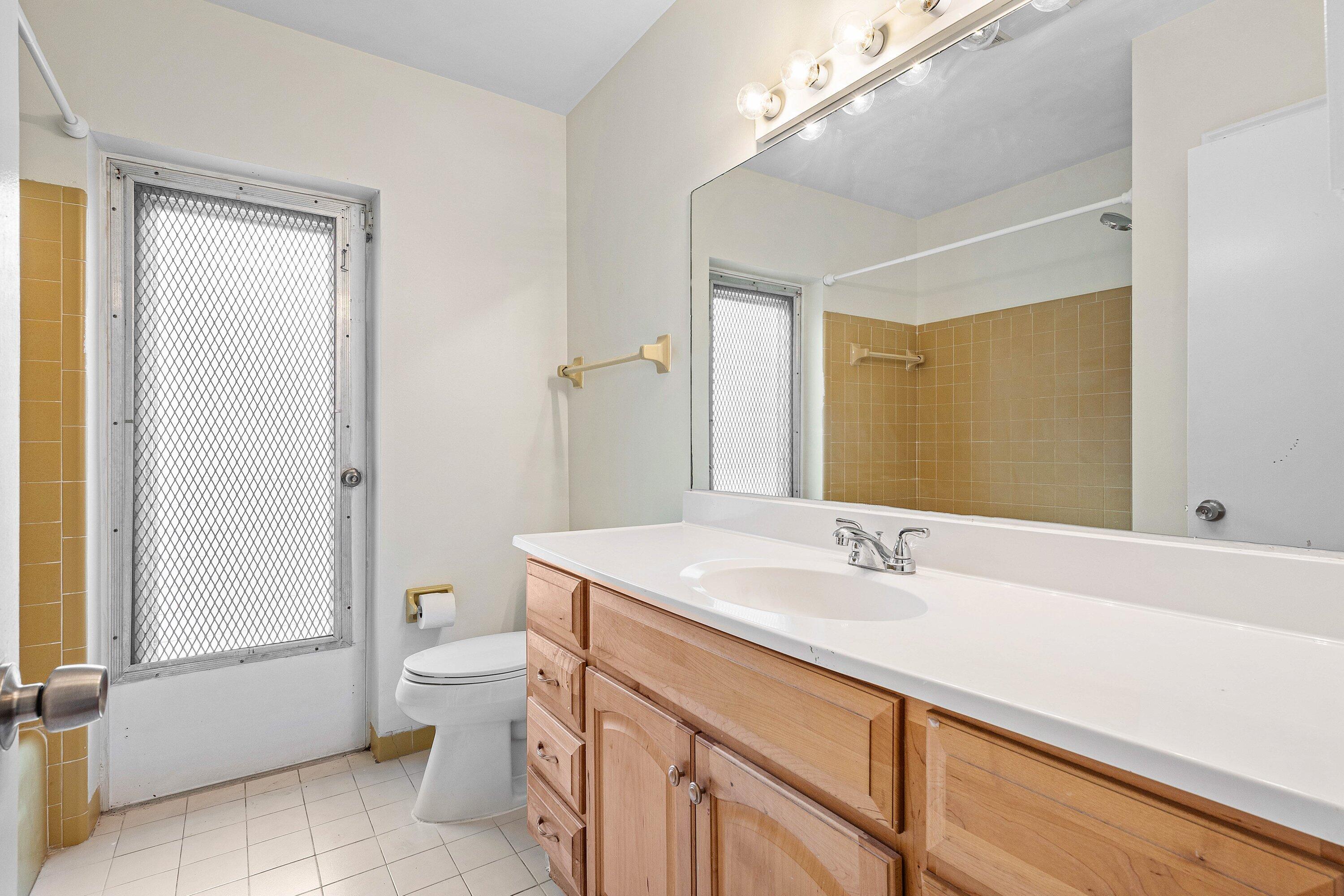 THE PINELANDS - Residential Lease