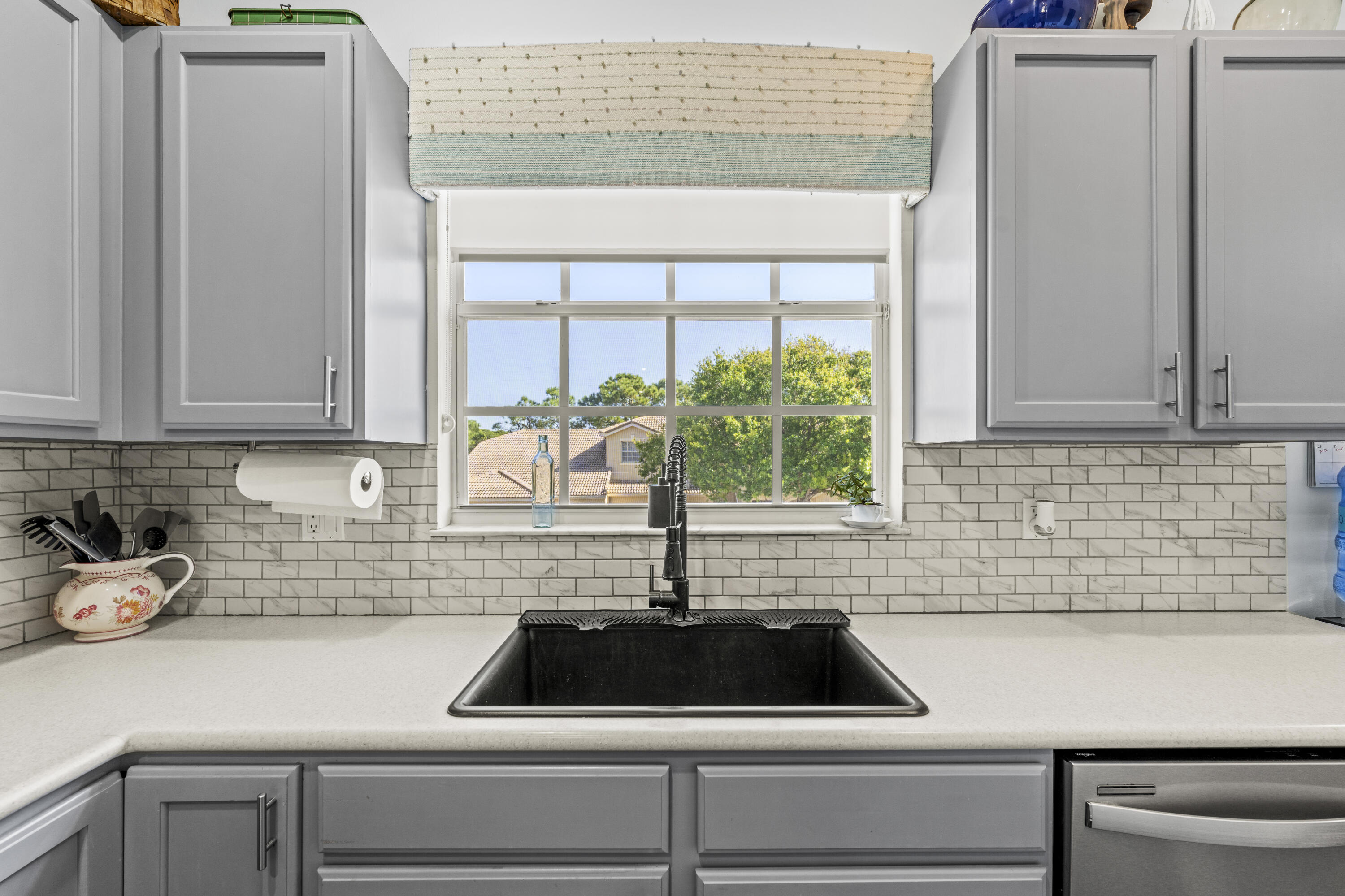 CASTLE PINES - Residential