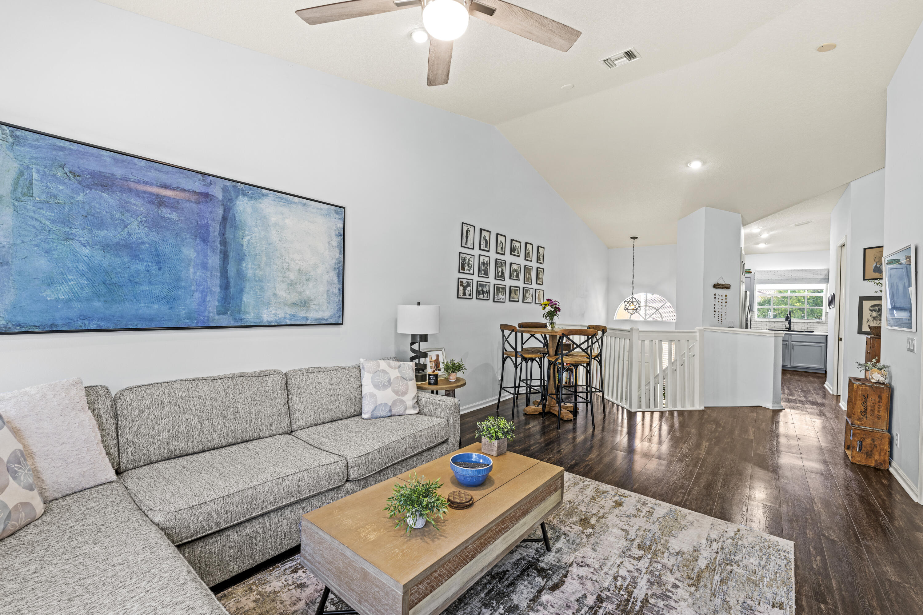 CASTLE PINES - Residential