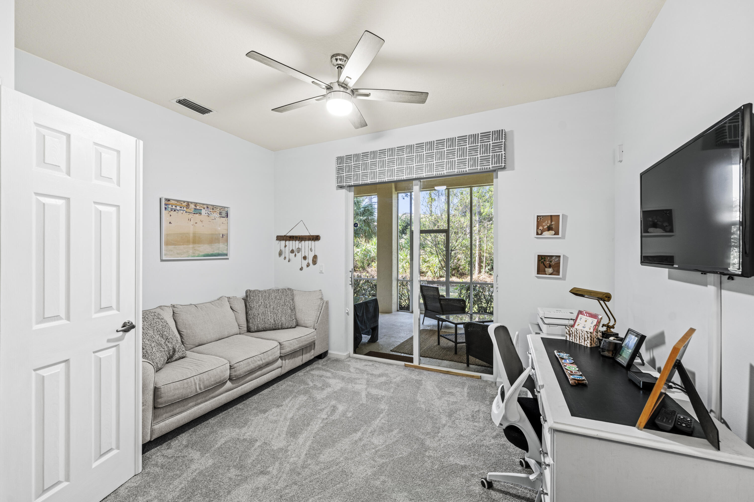 CASTLE PINES - Residential