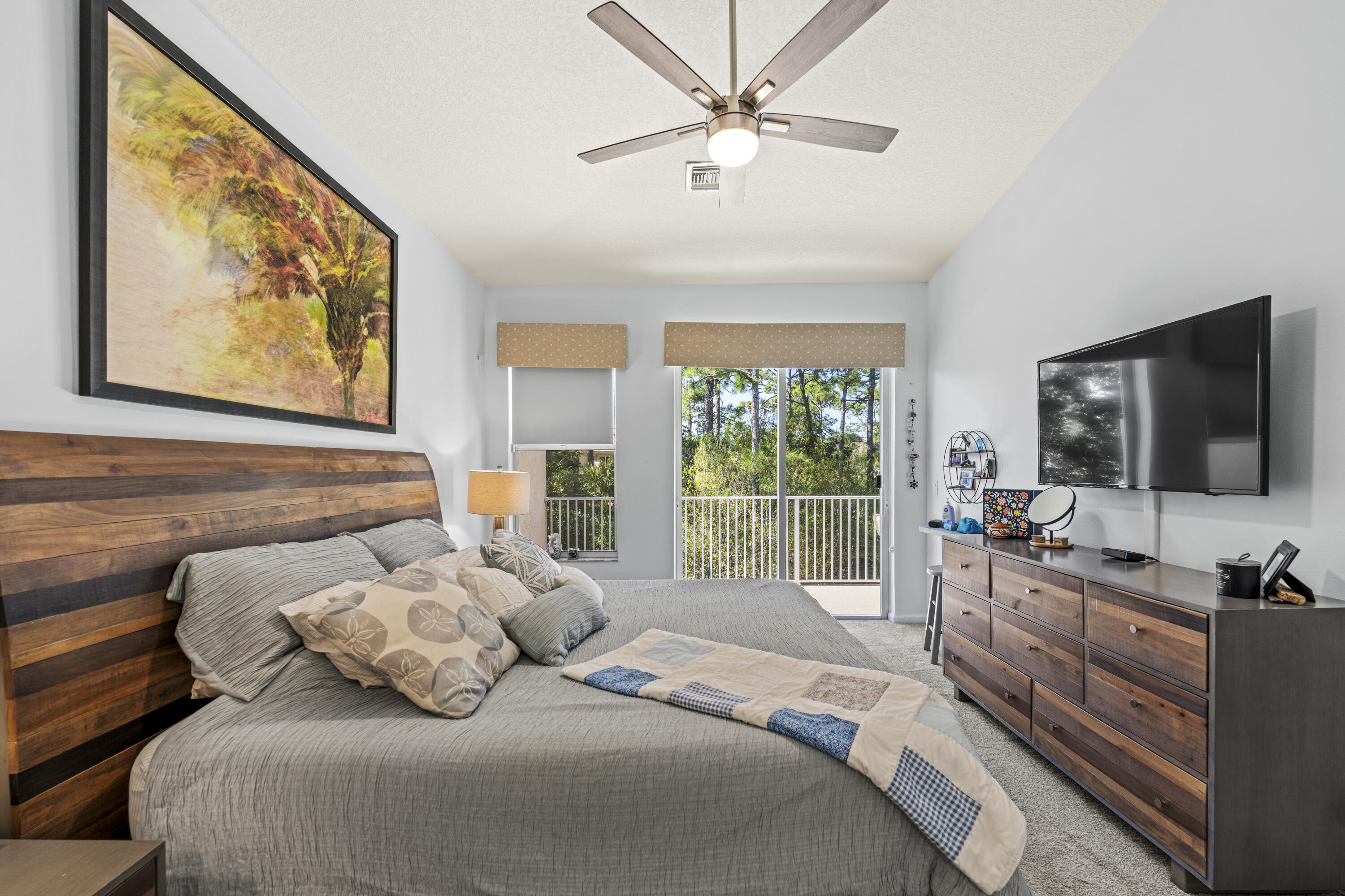 CASTLE PINES - Residential