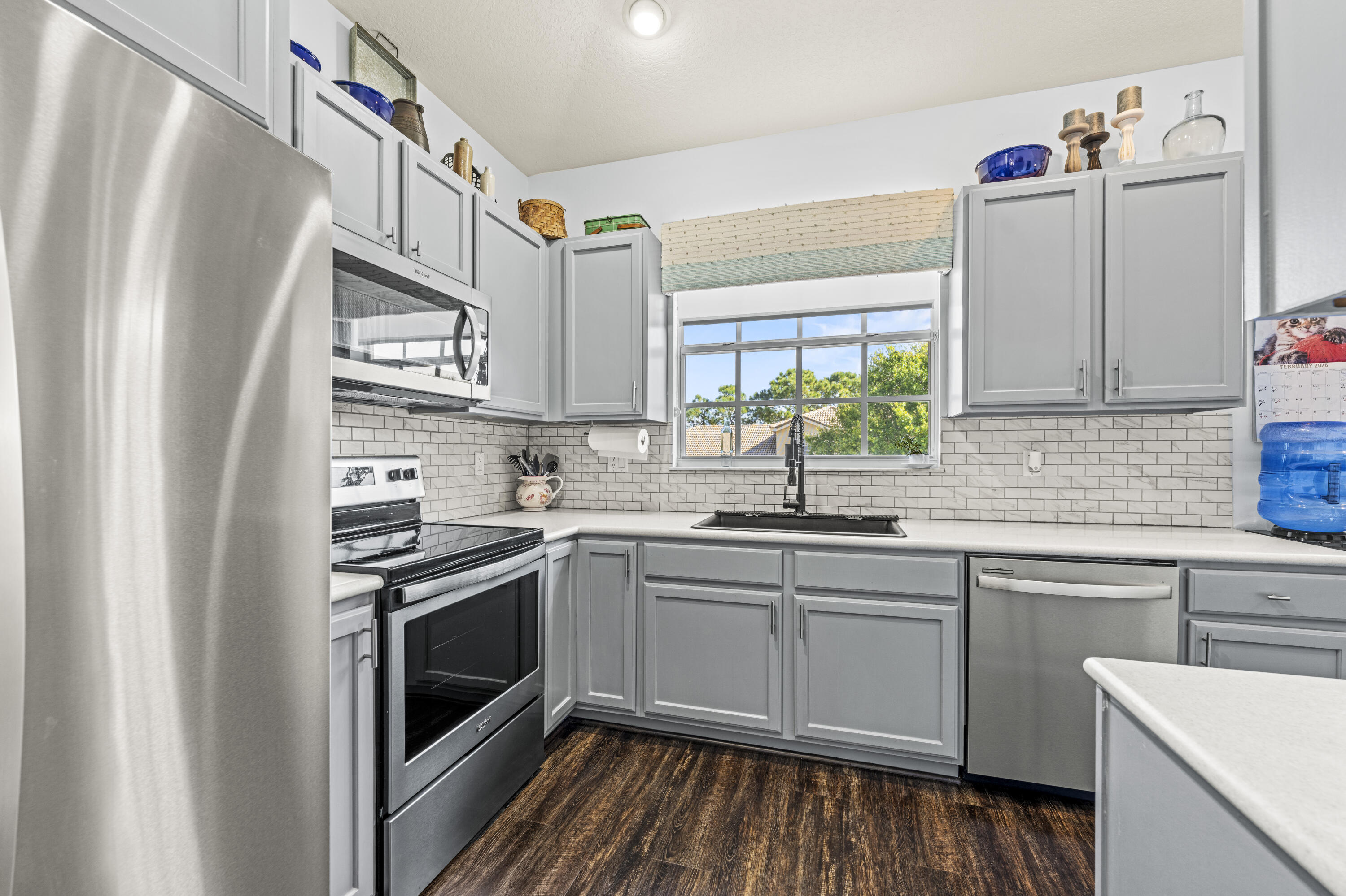 CASTLE PINES - Residential