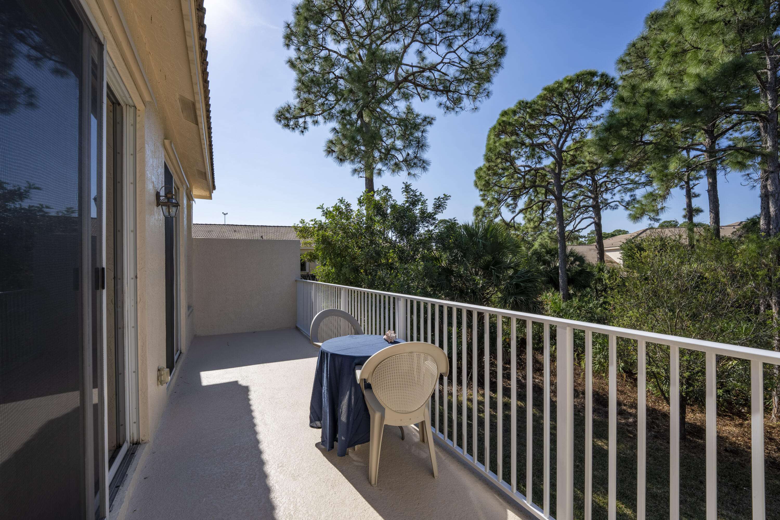 CASTLE PINES - Residential