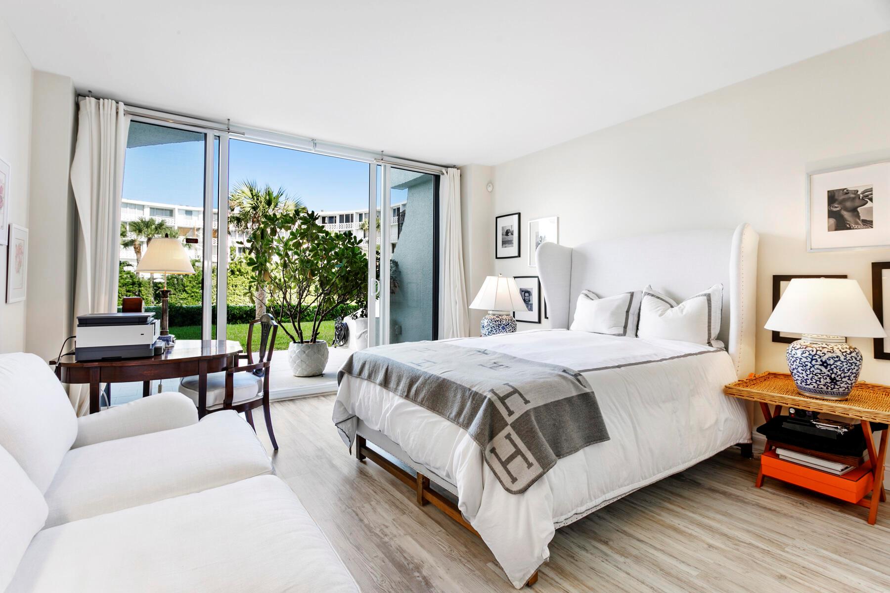 CARLYLE HOUSE CONDO - Residential Lease