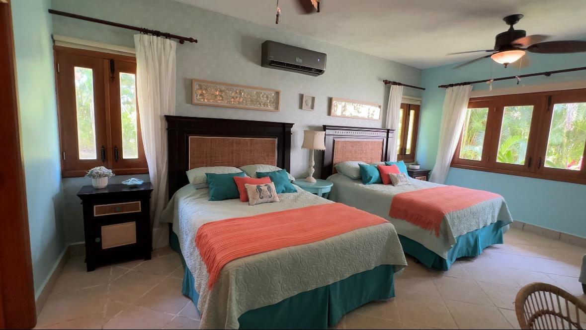 METRO COUNTRY CLUB - Residential