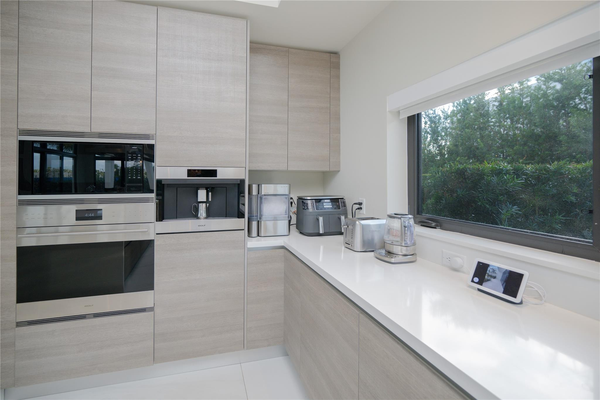 Weston Estates 181-168 B - Residential