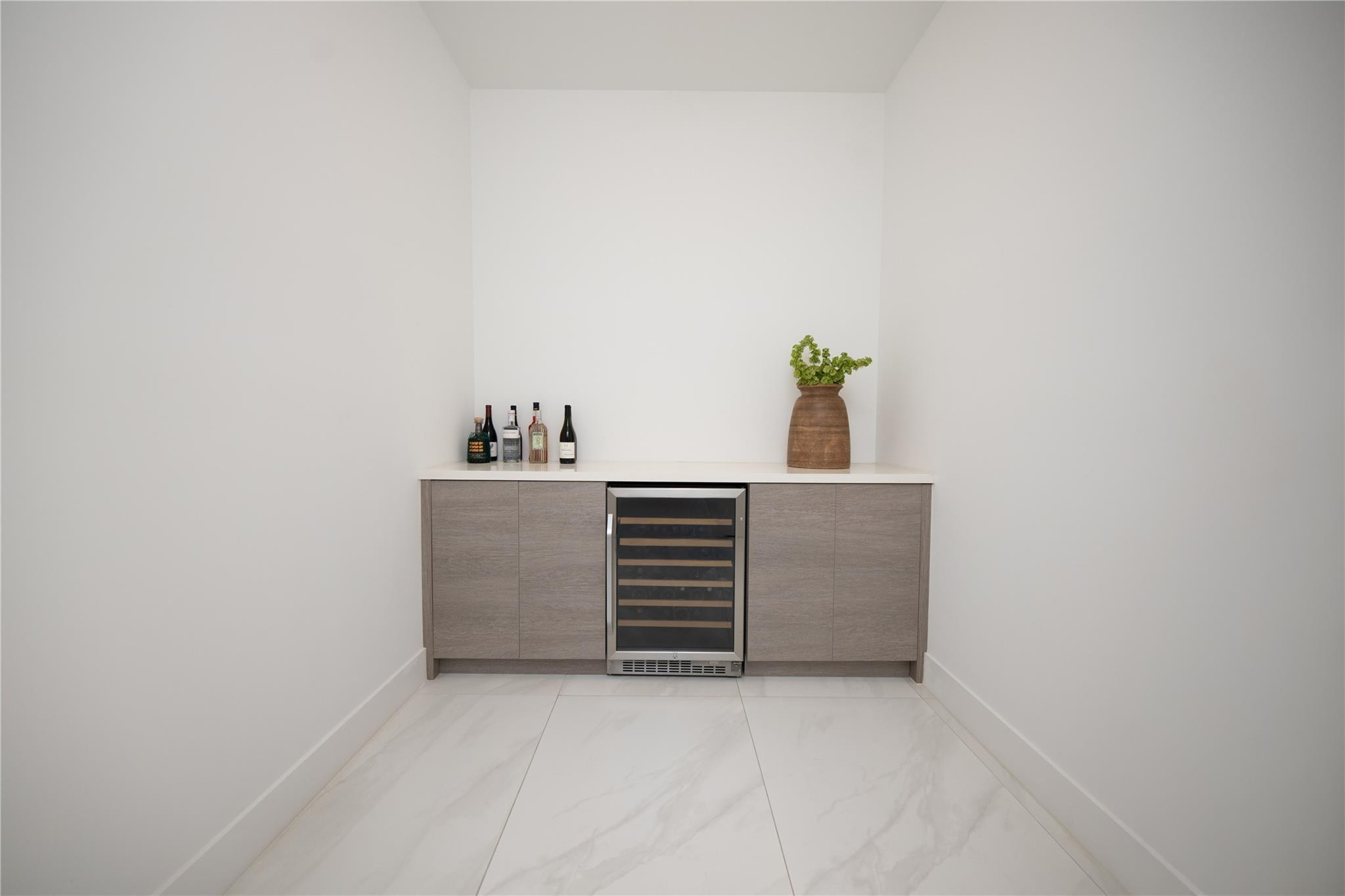 Weston Estates 181-168 B - Residential