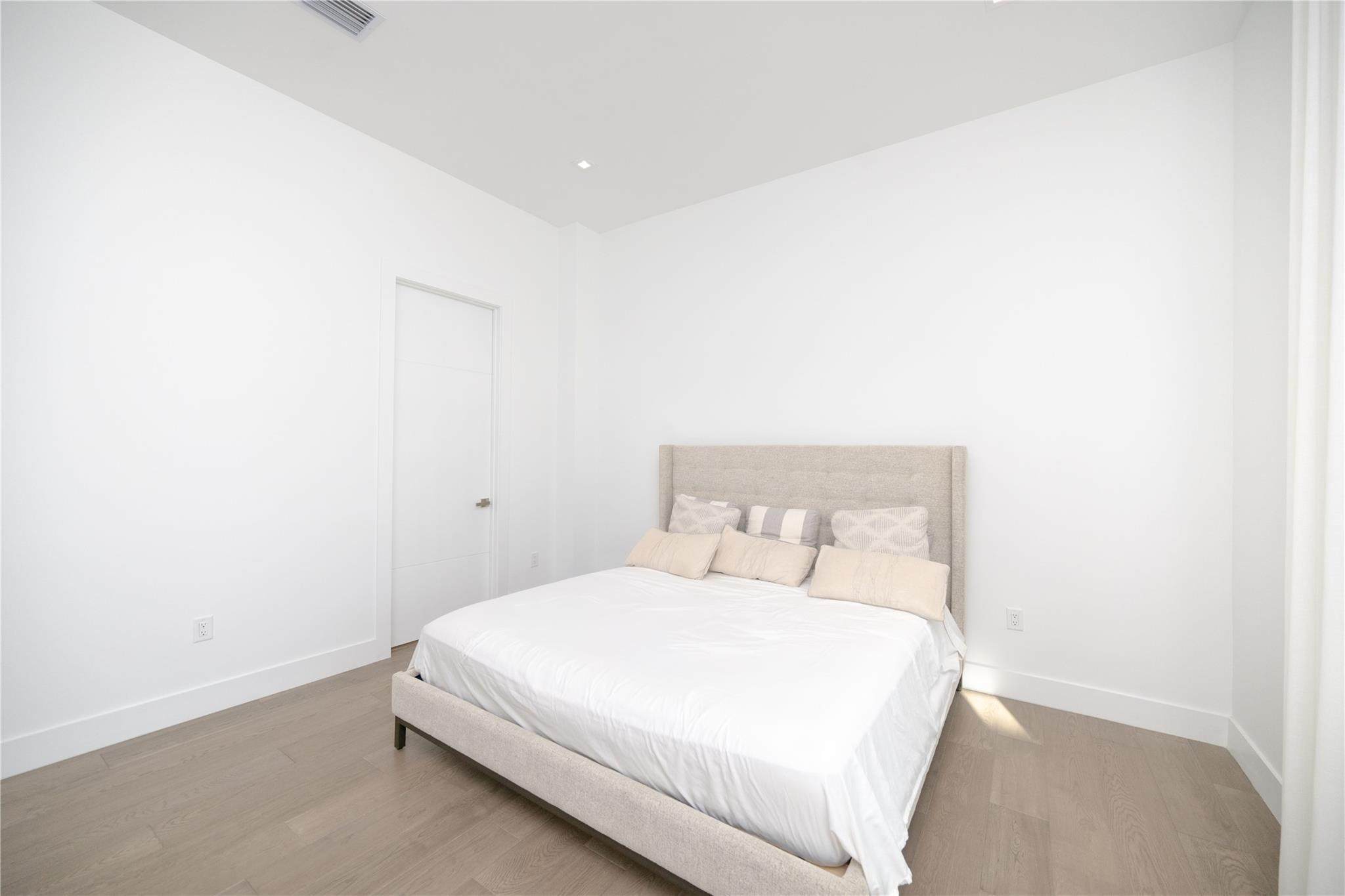 Weston Estates 181-168 B - Residential