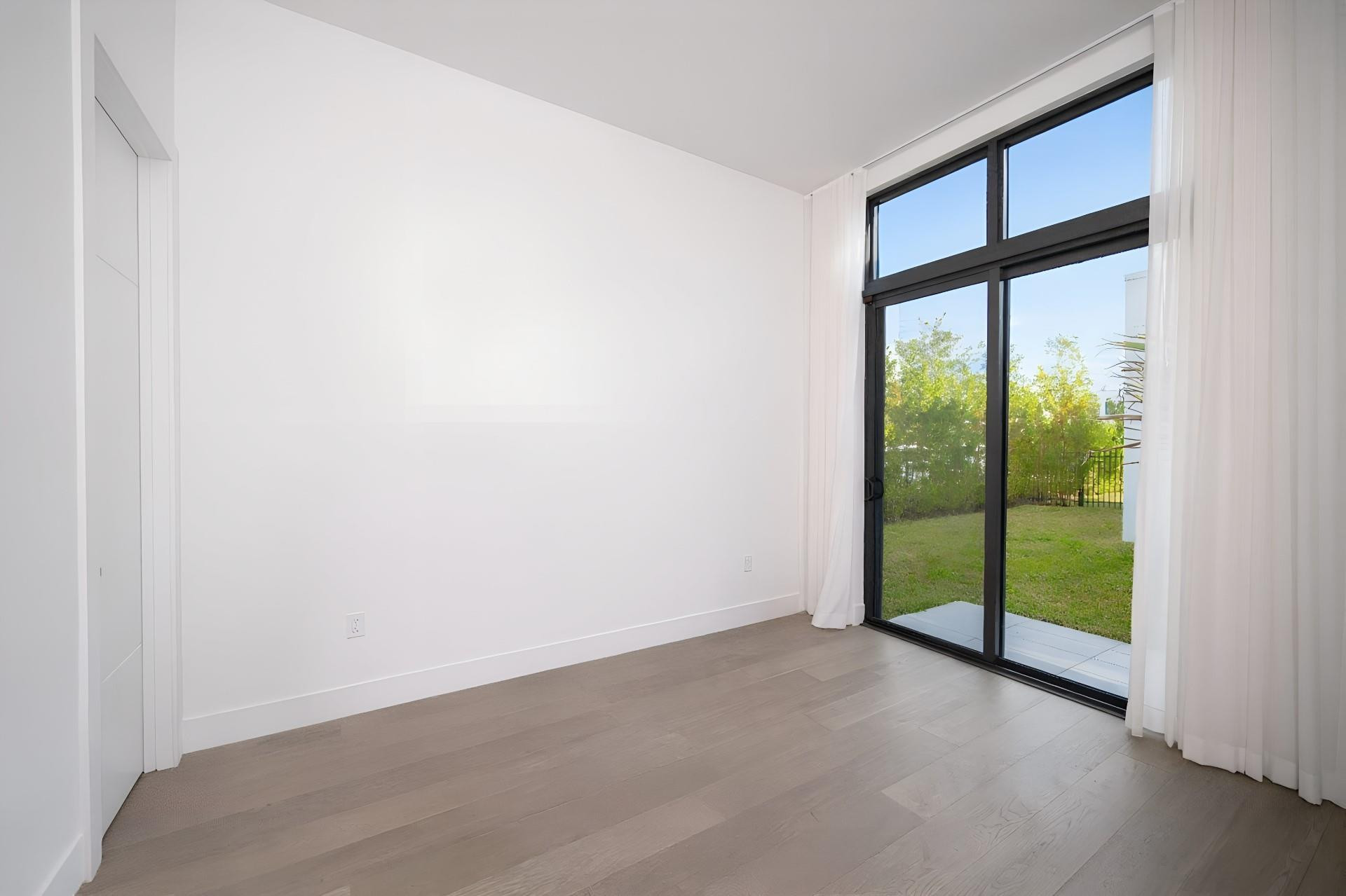 Weston Estates 181-168 B - Residential