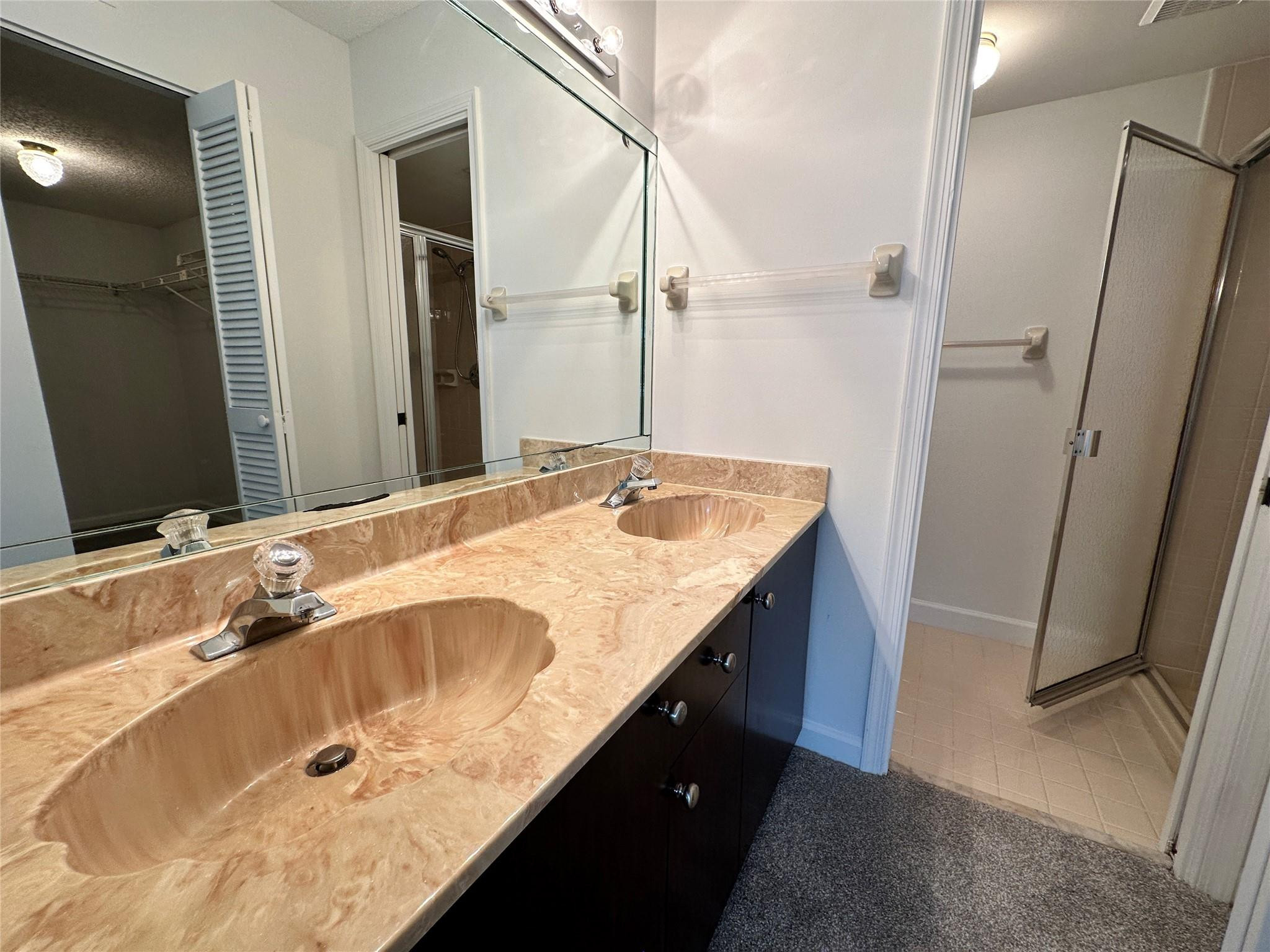 Royal Grenadier II Condo - Residential Lease