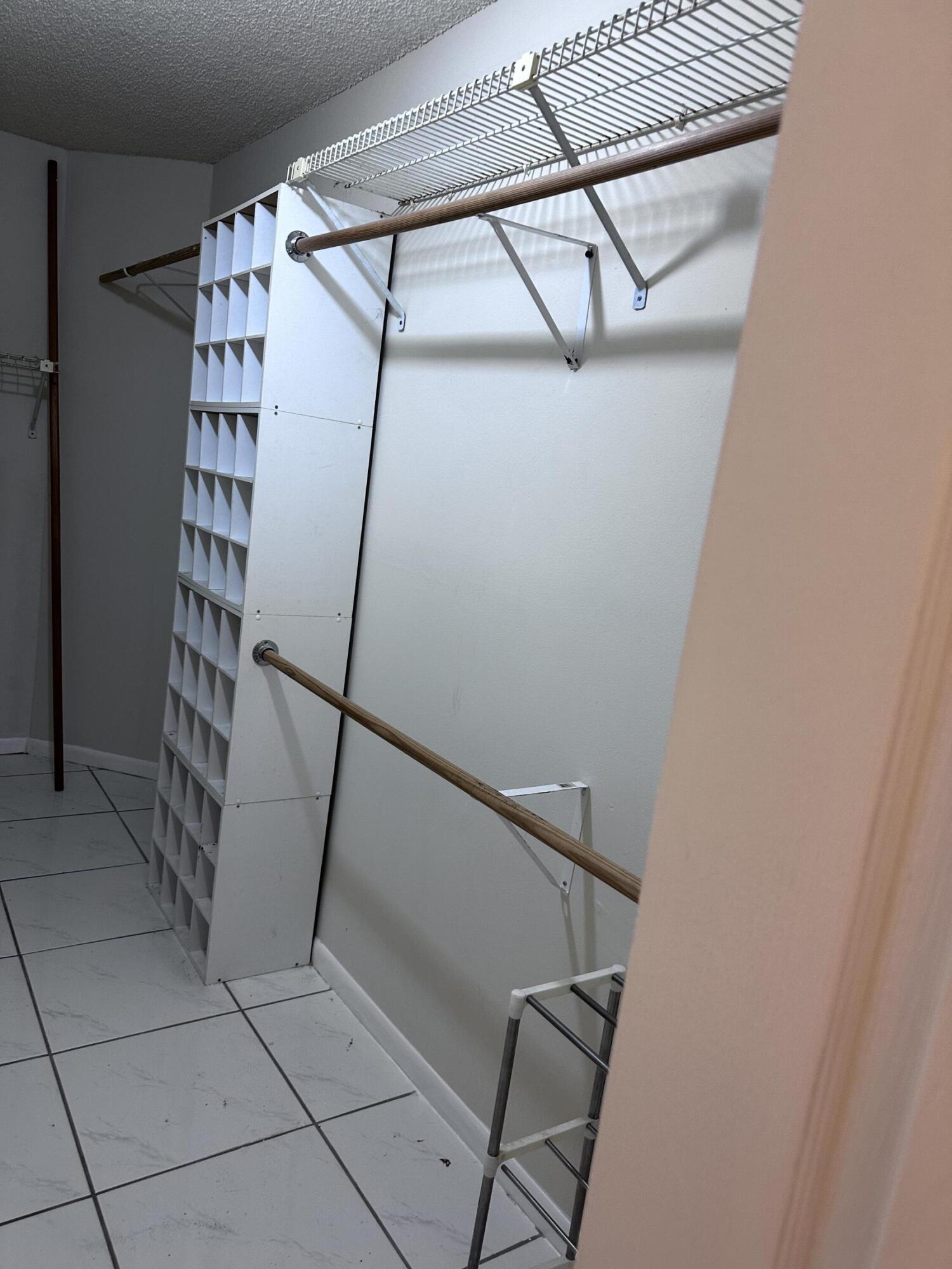 INVERRARY COUNTRY CLUB - Residential