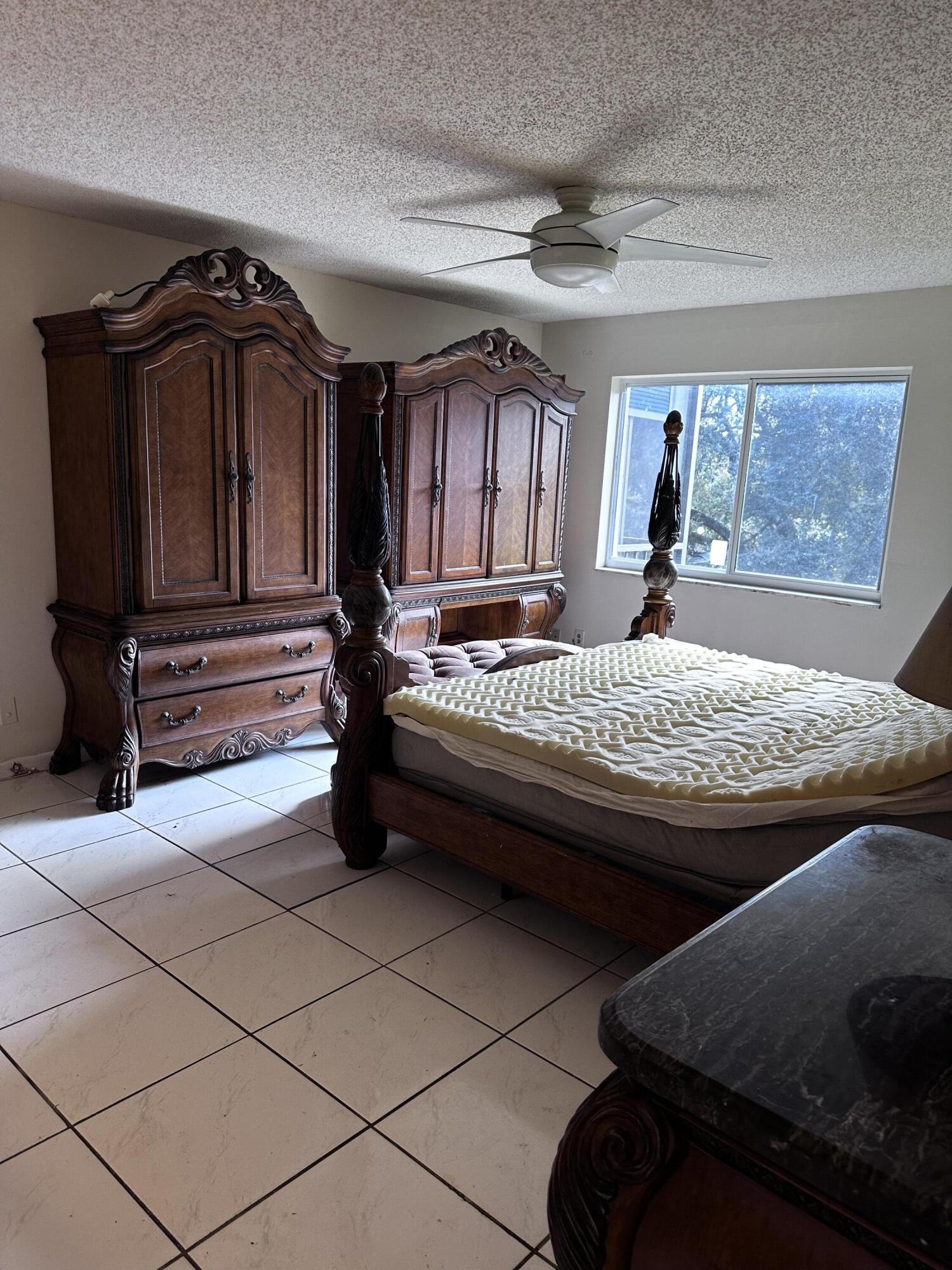 INVERRARY COUNTRY CLUB - Residential