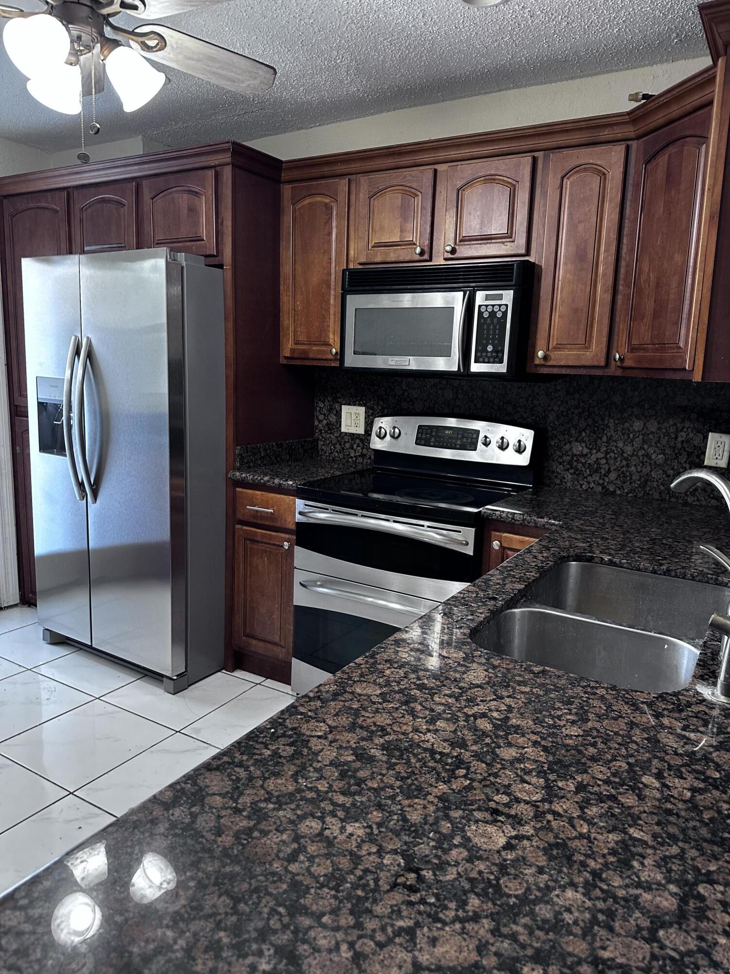 INVERRARY COUNTRY CLUB - Residential