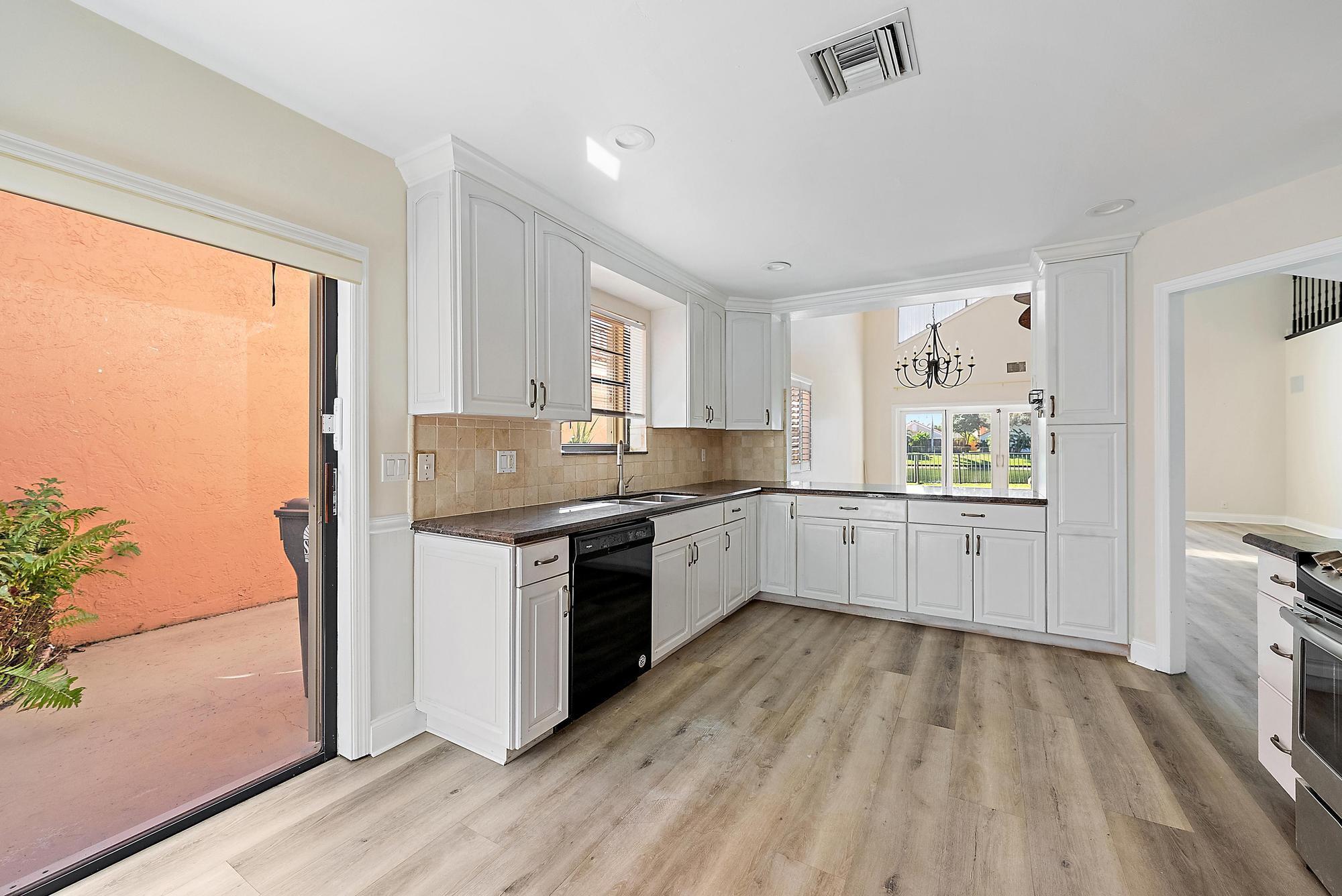 CRYSTAL POINTE PL 2 - Residential