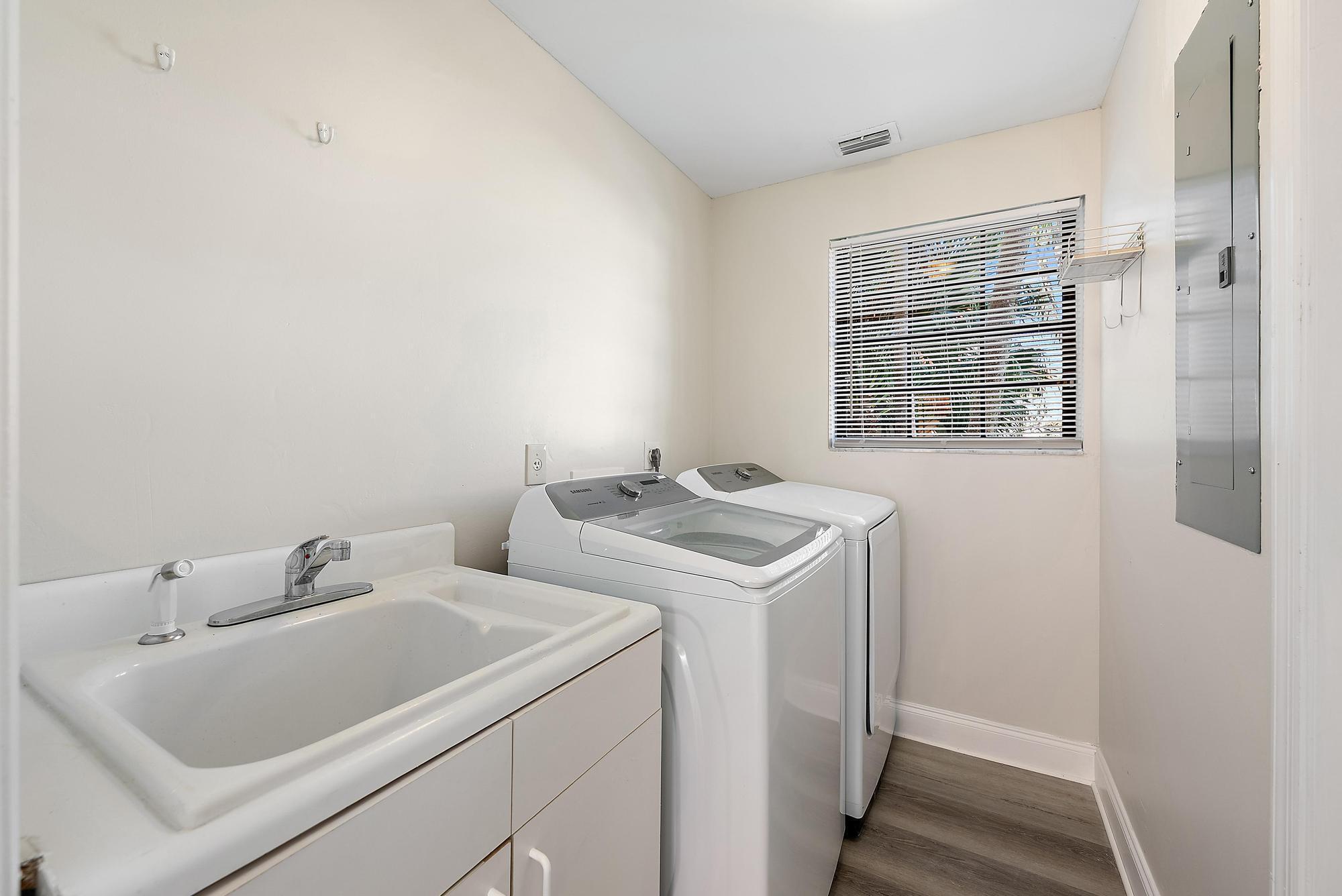 CRYSTAL POINTE PL 2 - Residential