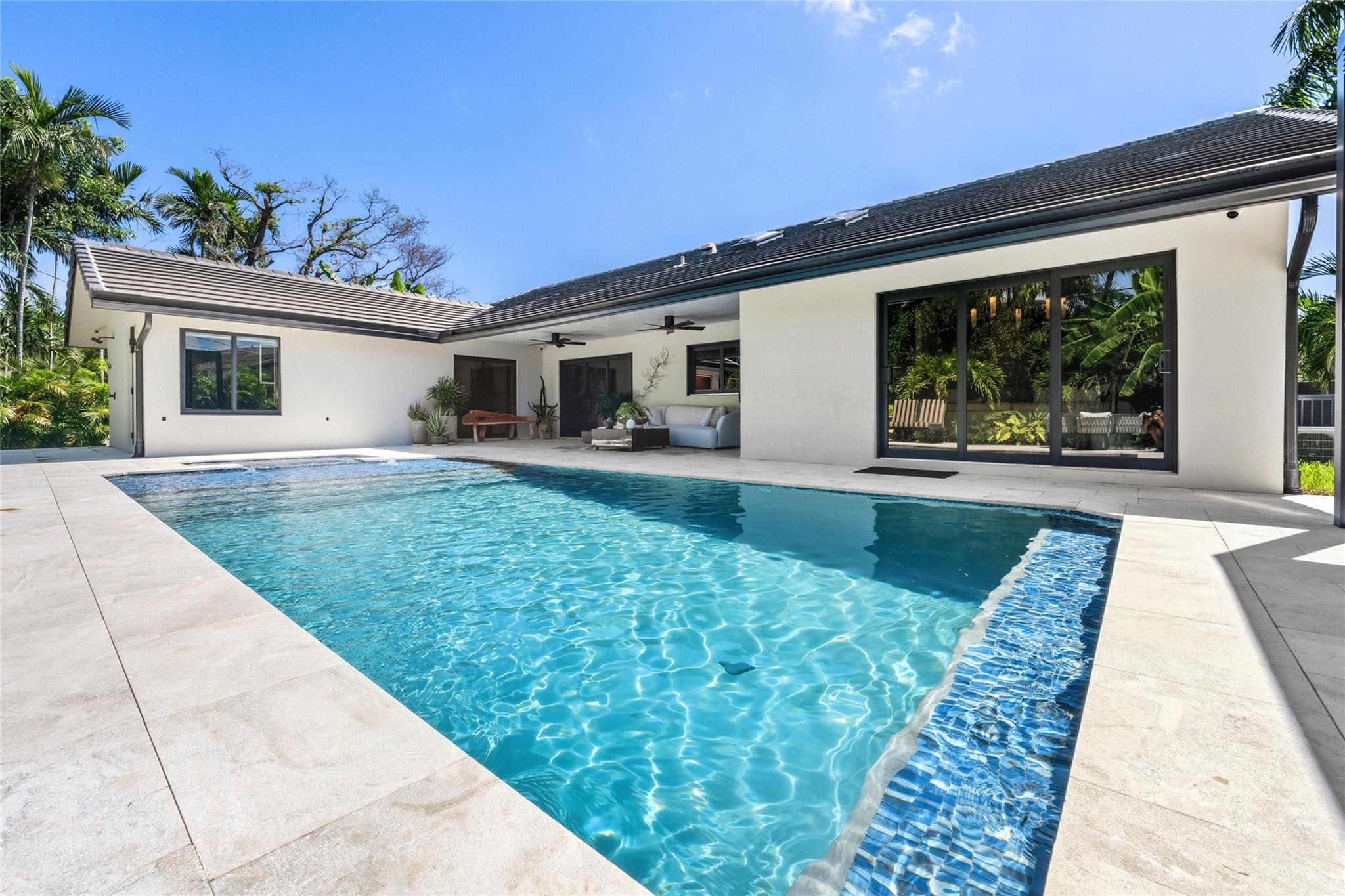 HARBOR BEACH - Residential