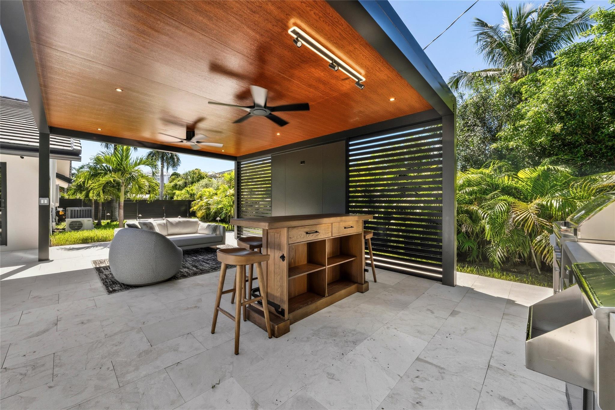 HARBOR BEACH - Residential