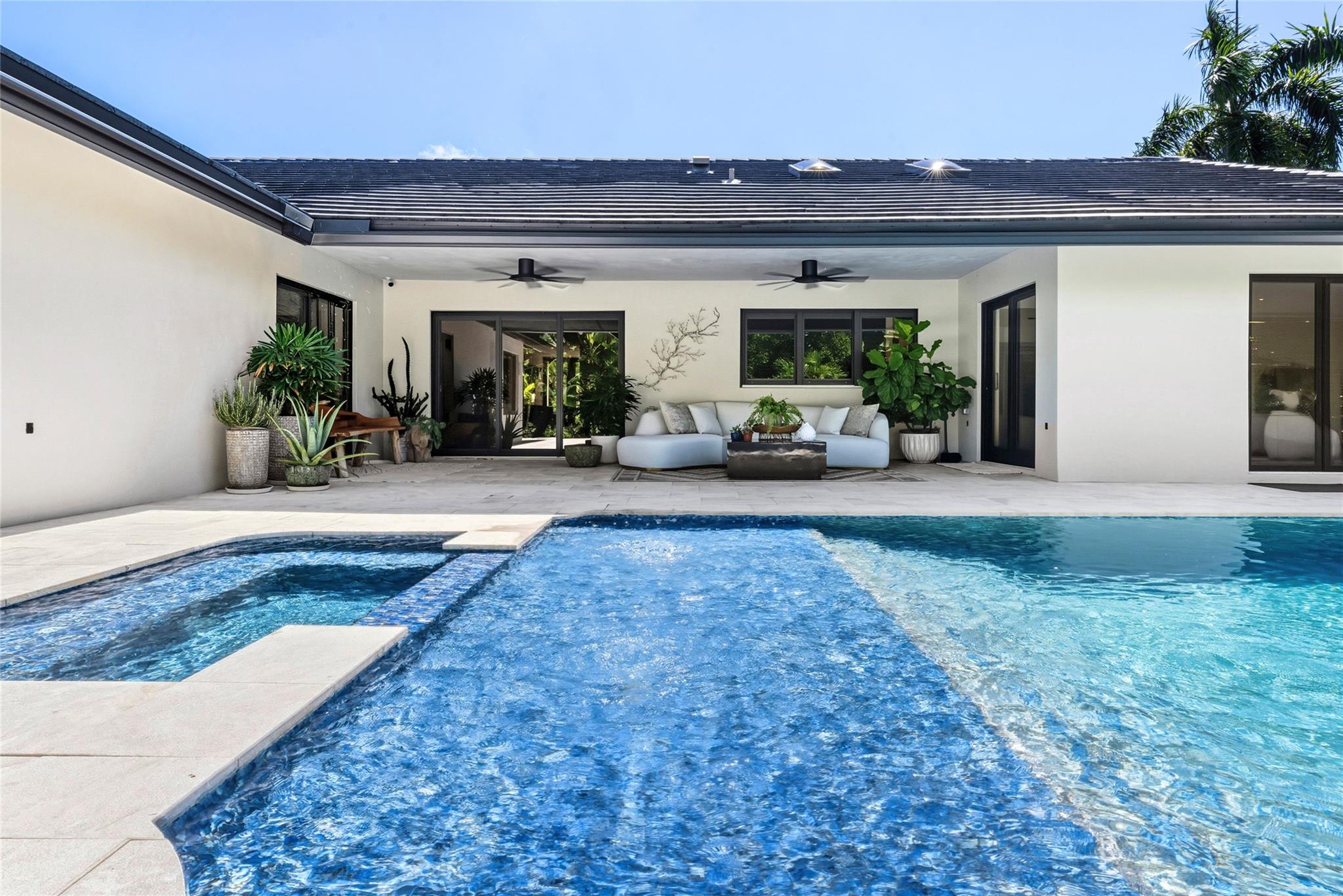 HARBOR BEACH - Residential