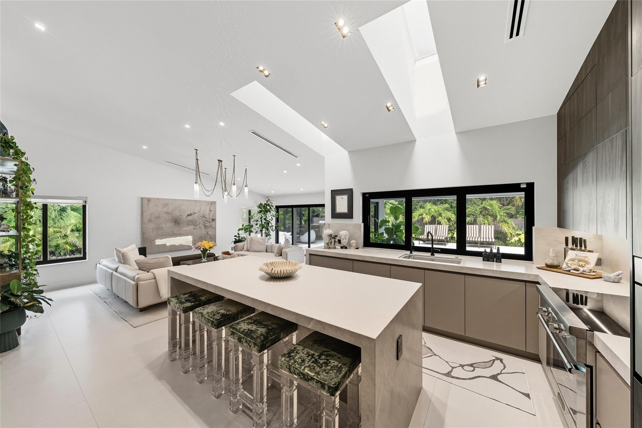 HARBOR BEACH - Residential