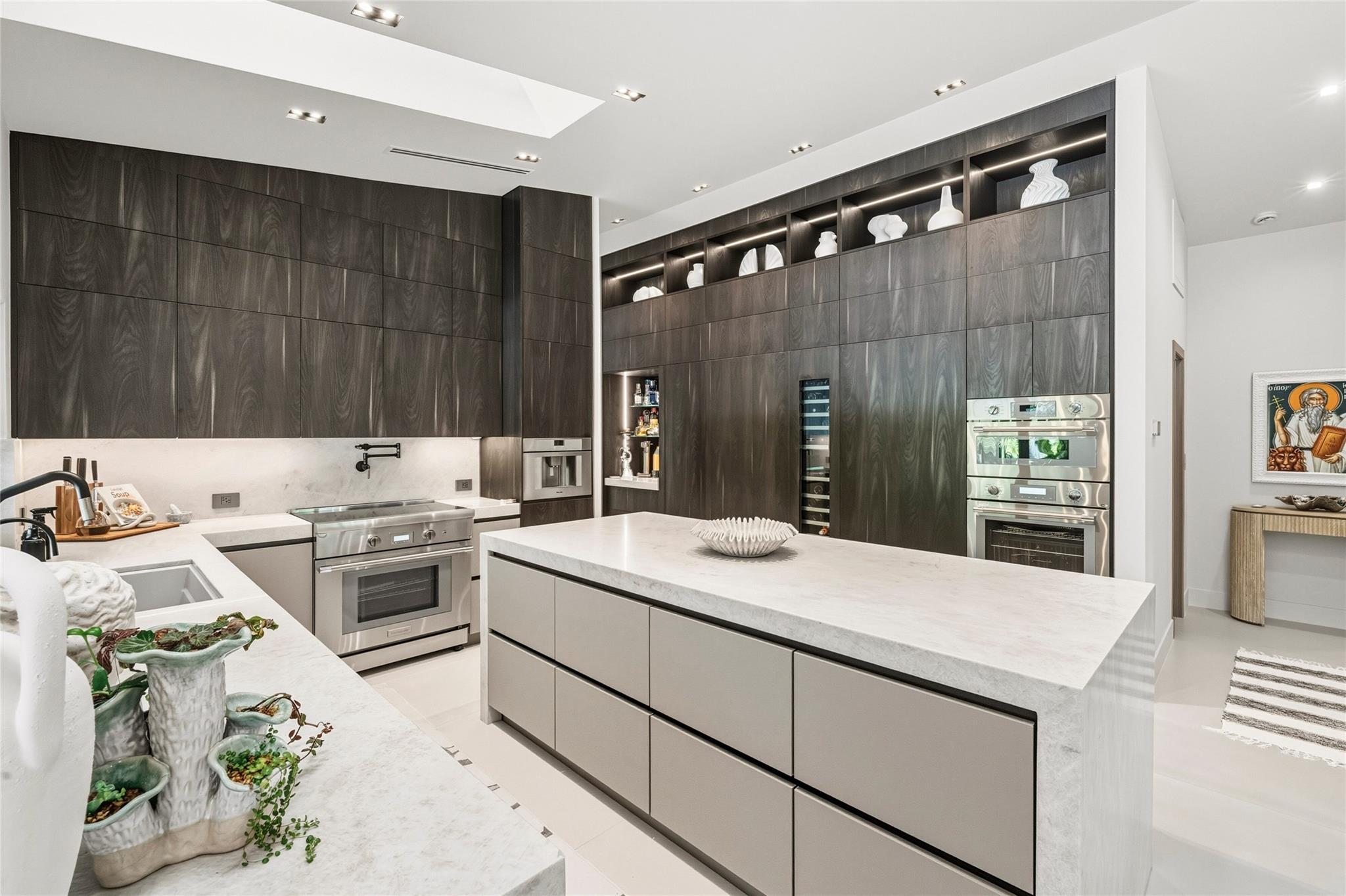 HARBOR BEACH - Residential