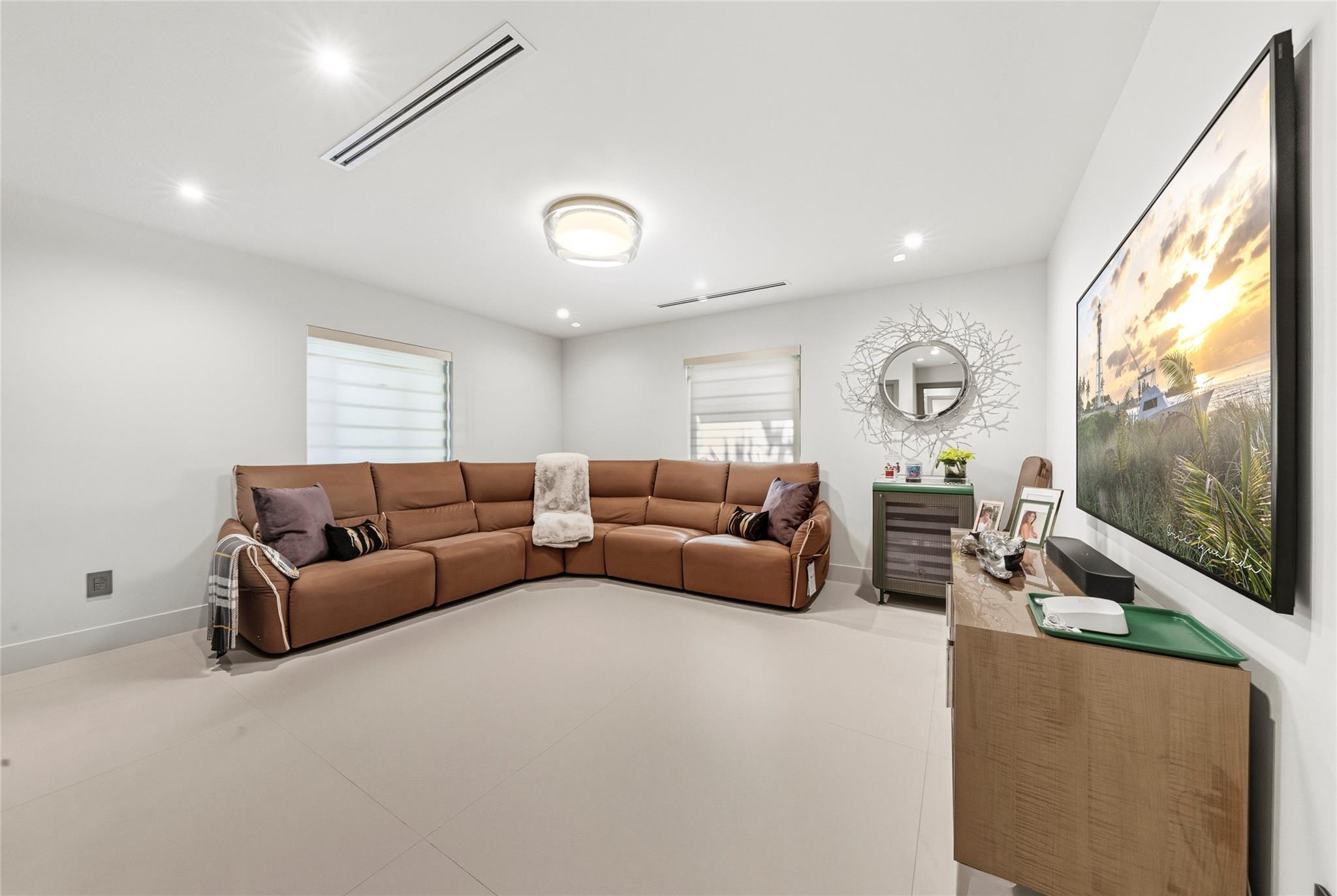 HARBOR BEACH - Residential