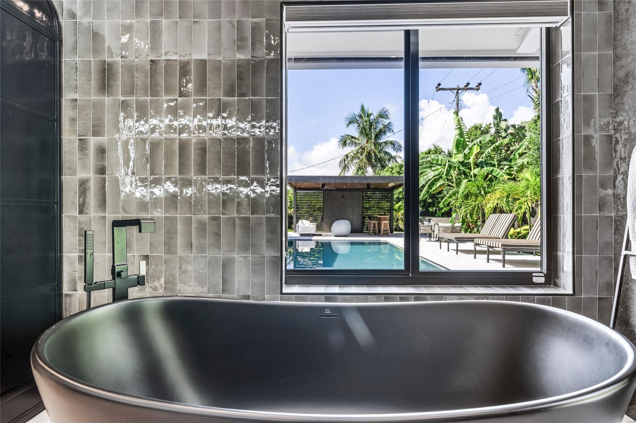 HARBOR BEACH - Residential