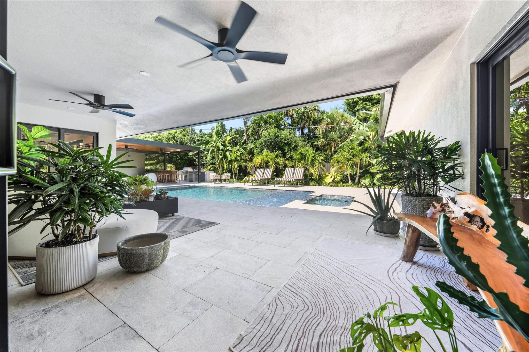 HARBOR BEACH - Residential