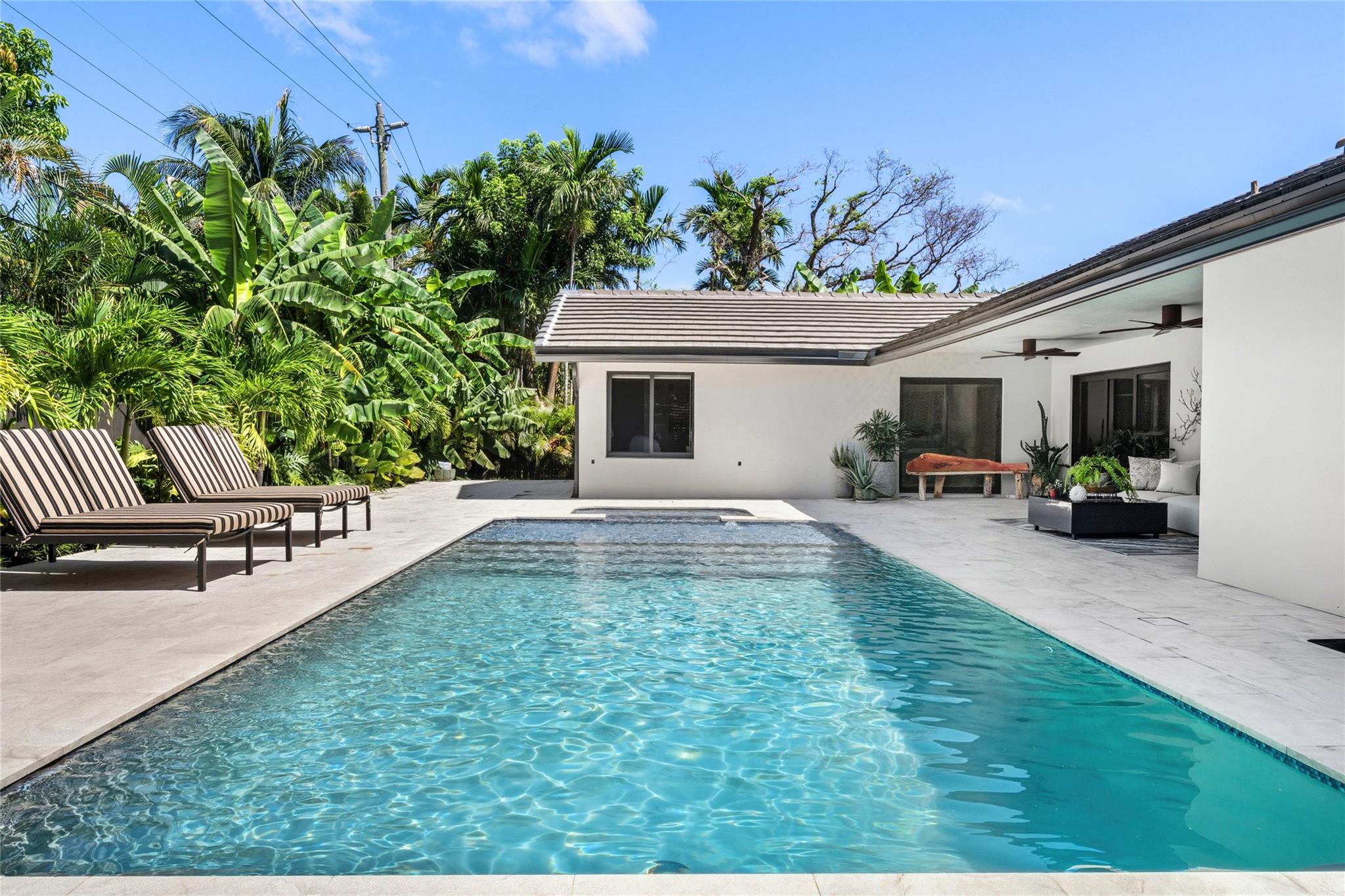 HARBOR BEACH - Residential