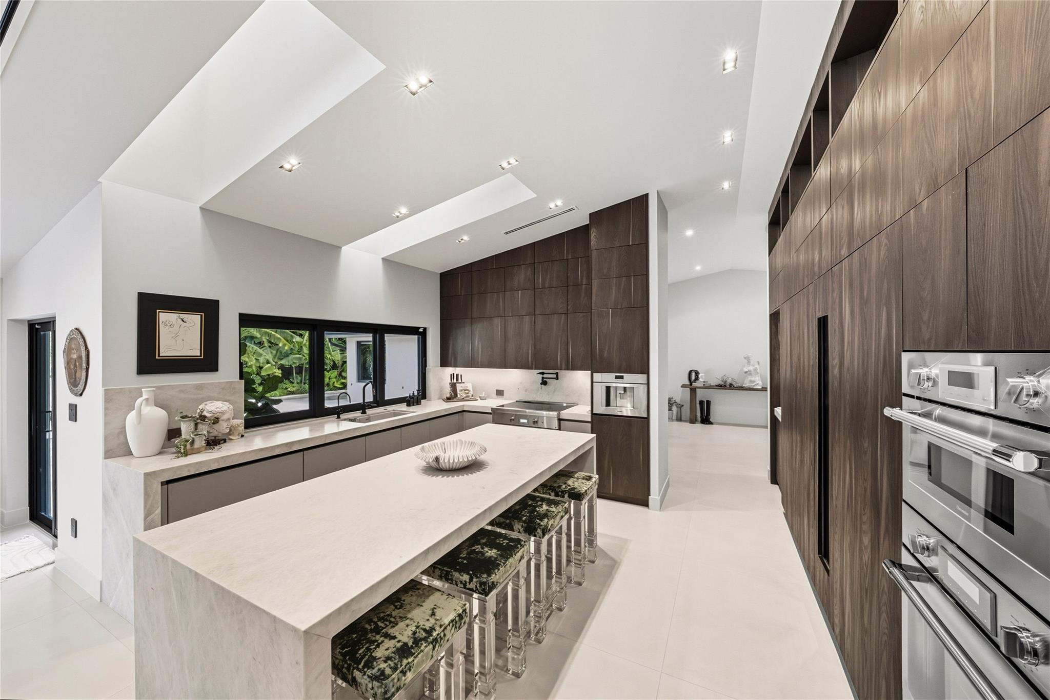 HARBOR BEACH - Residential