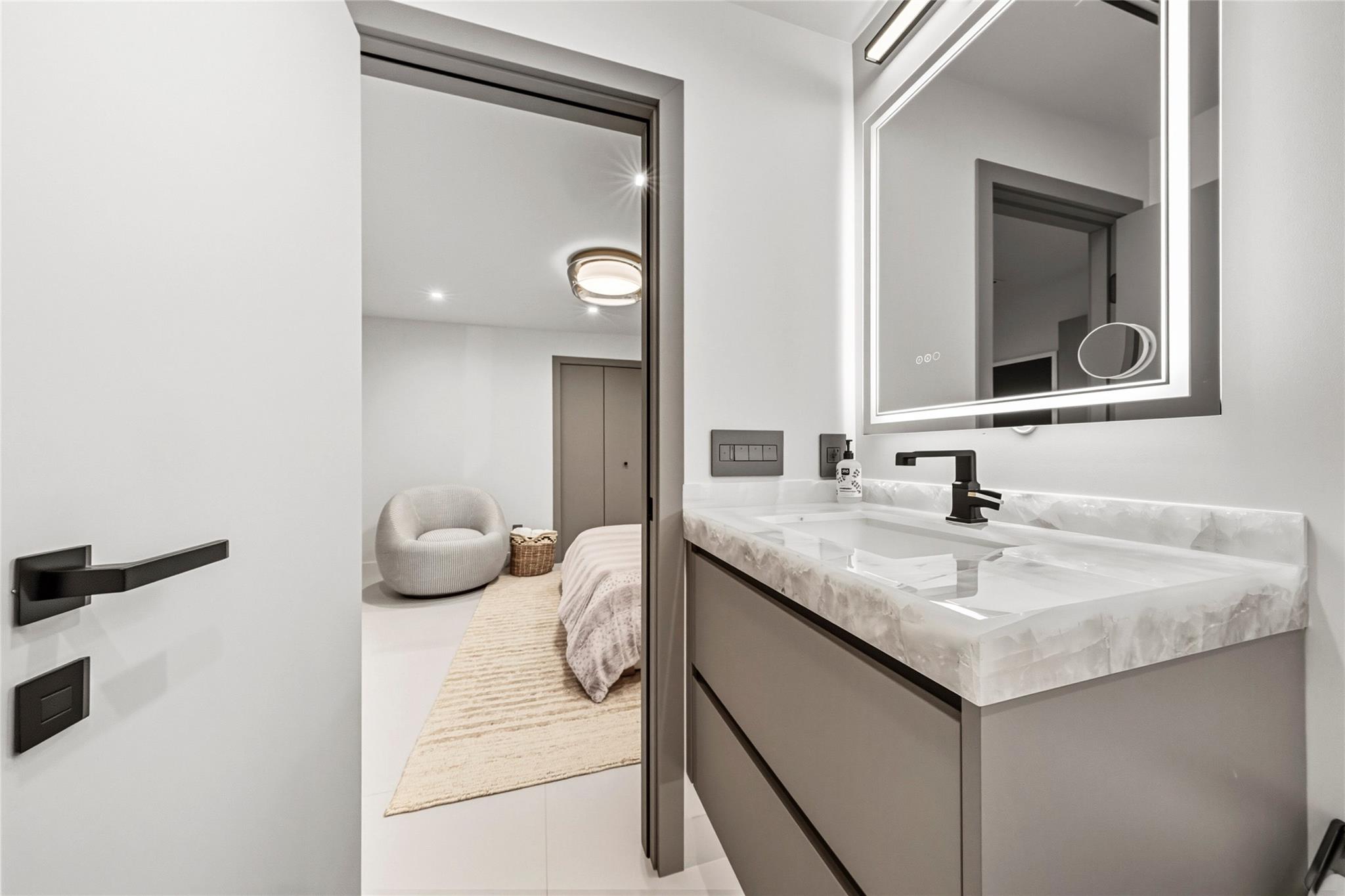 HARBOR BEACH - Residential