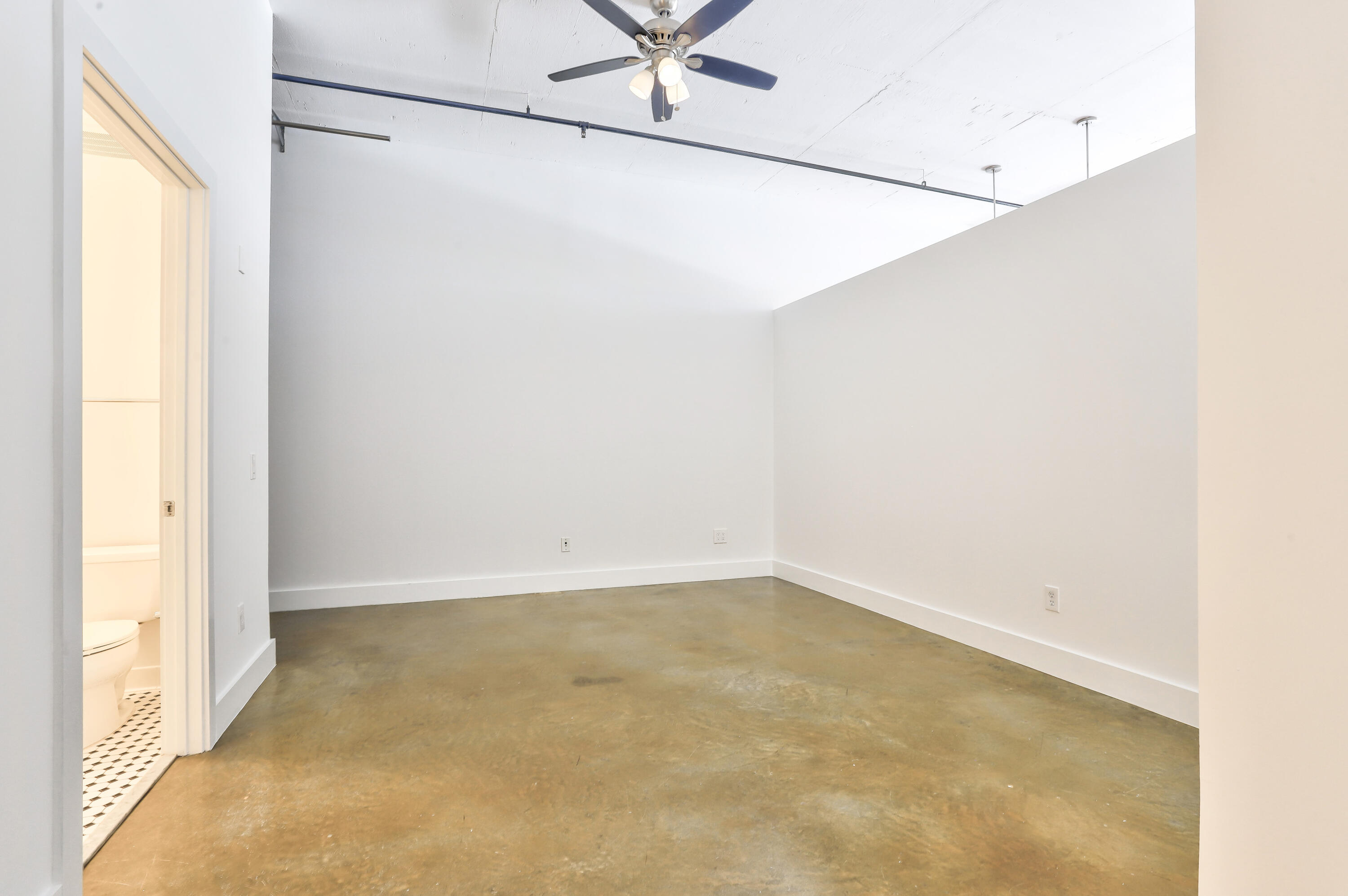 OCEAN CITY LOFTS CONDO - Residential Lease