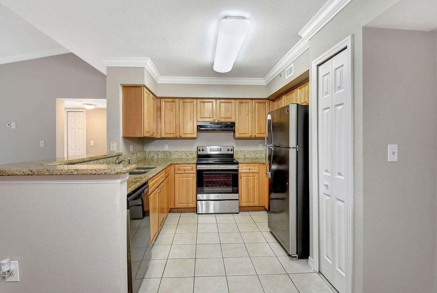 MURANO AT DELRAY BEACH CO - Residential Lease