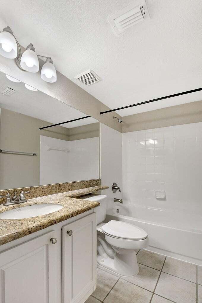 MURANO AT DELRAY BEACH CO - Residential Lease