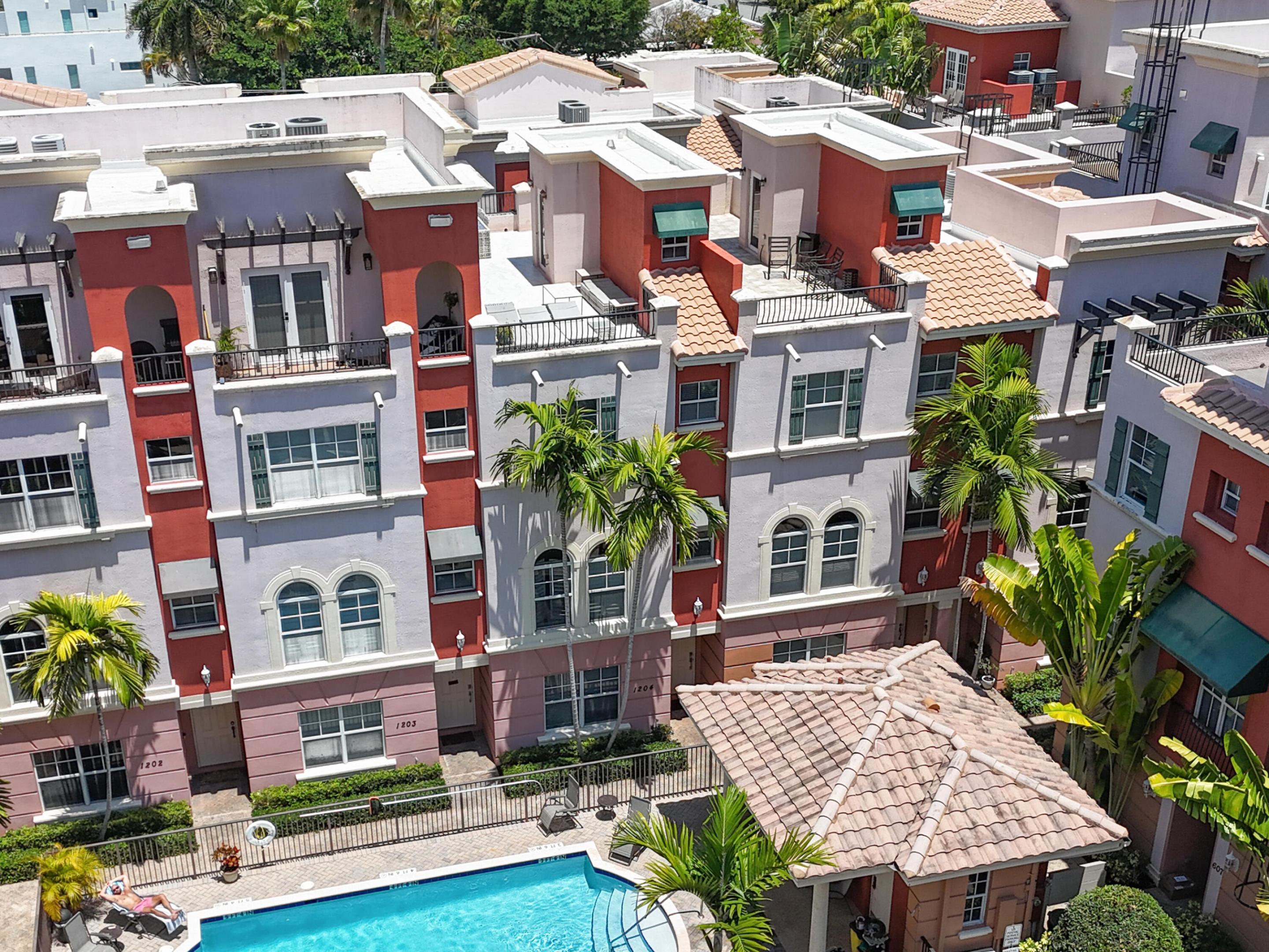 VILLA MEDICI CONDO - Residential