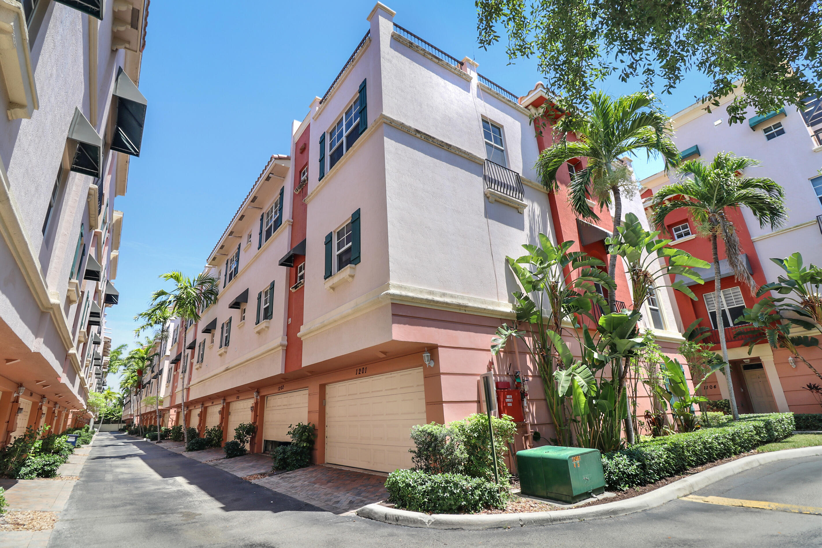 VILLA MEDICI CONDO - Residential