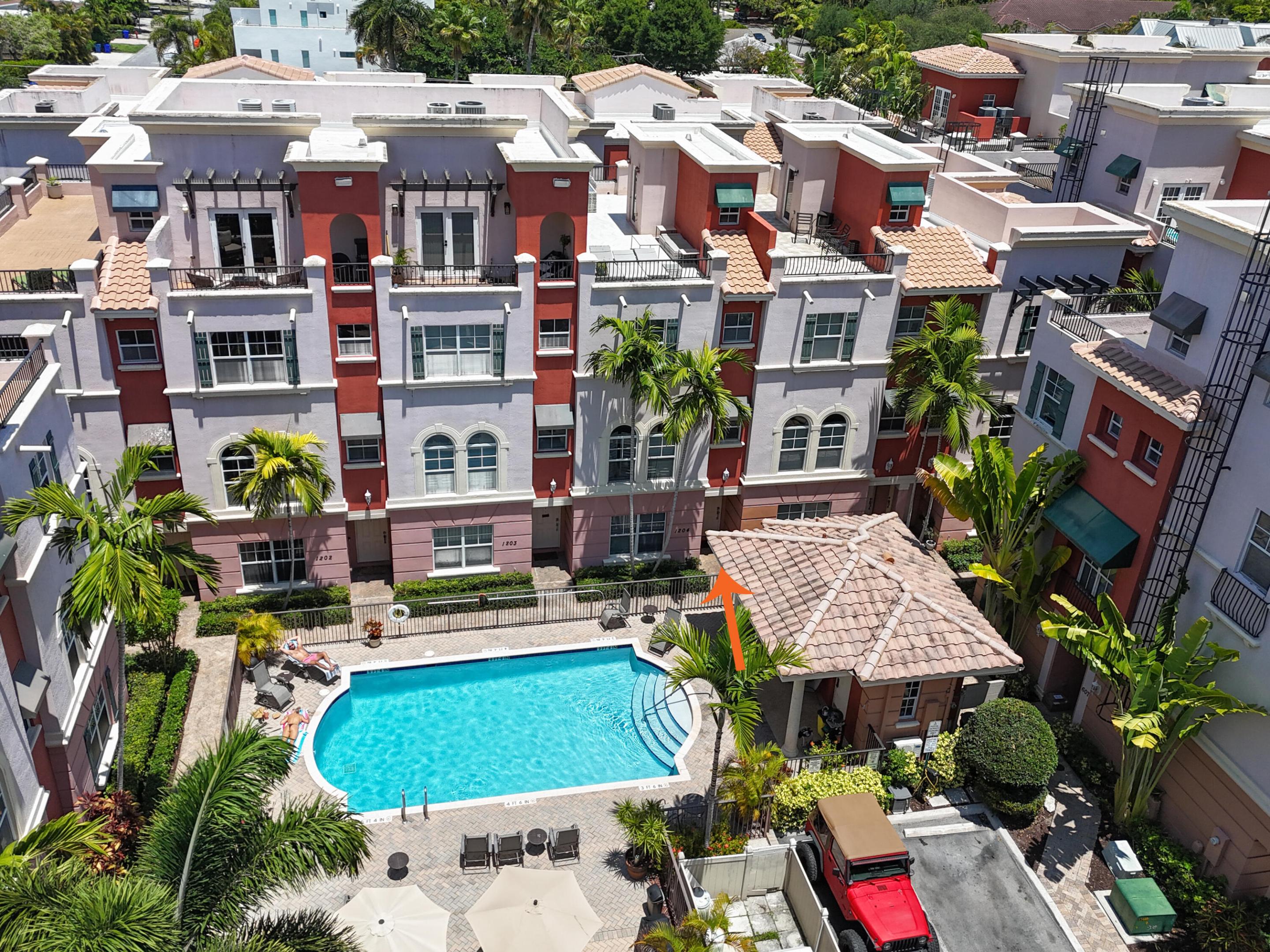 VILLA MEDICI CONDO - Residential