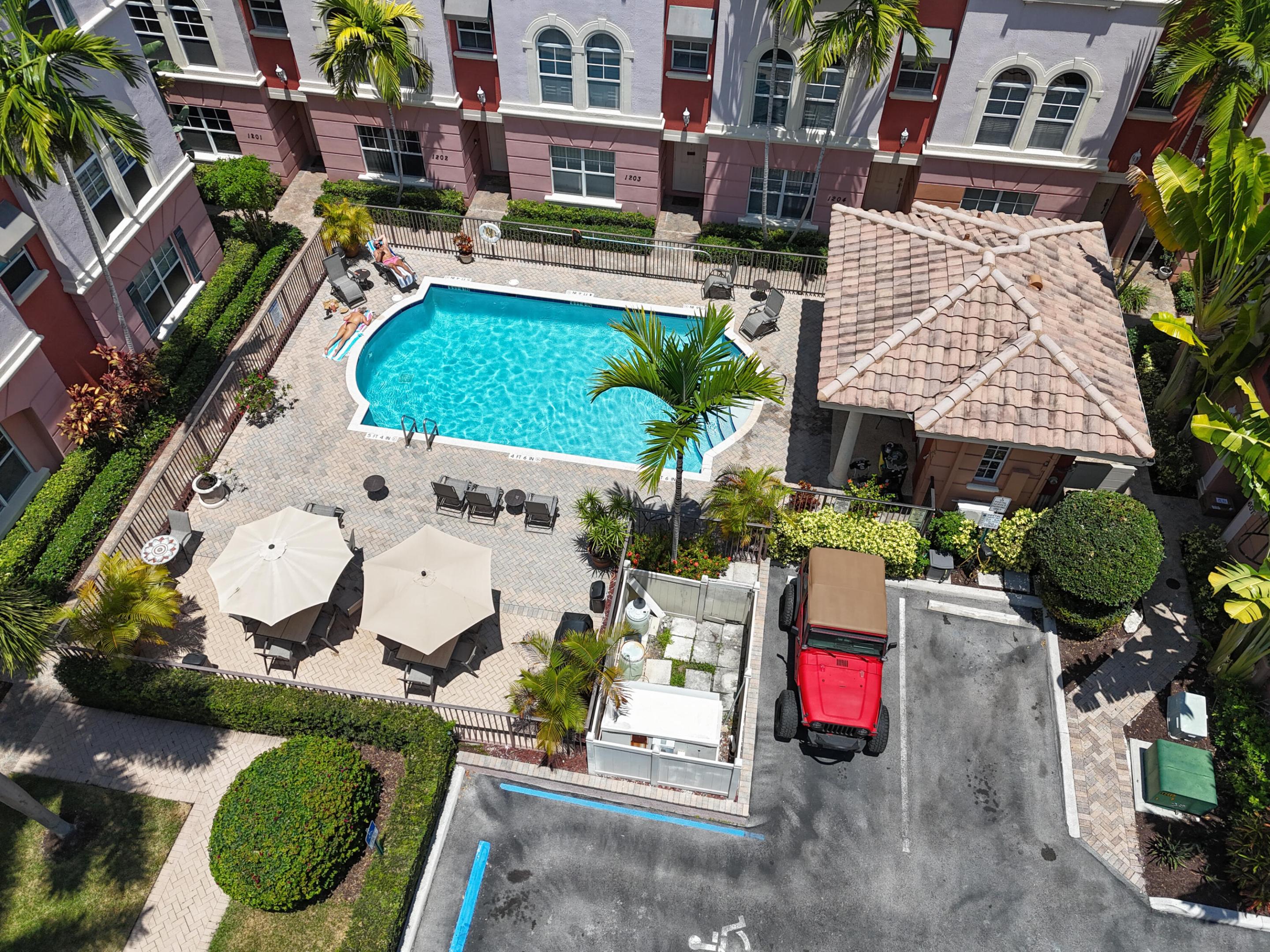 VILLA MEDICI CONDO - Residential