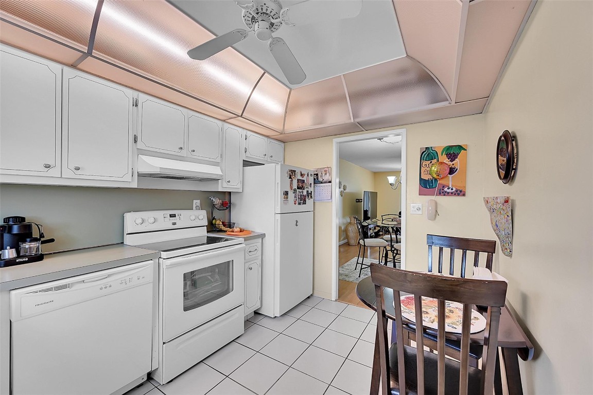 Briarwood Club Condo - Residential