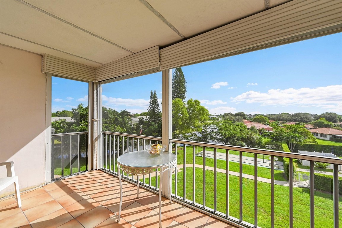 Briarwood Club Condo - Residential