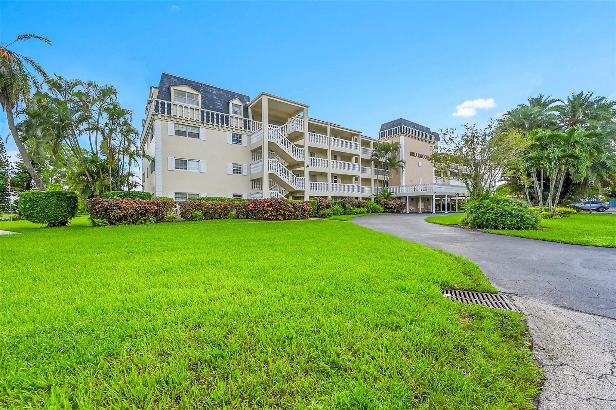 Briarwood Club Condo - Residential